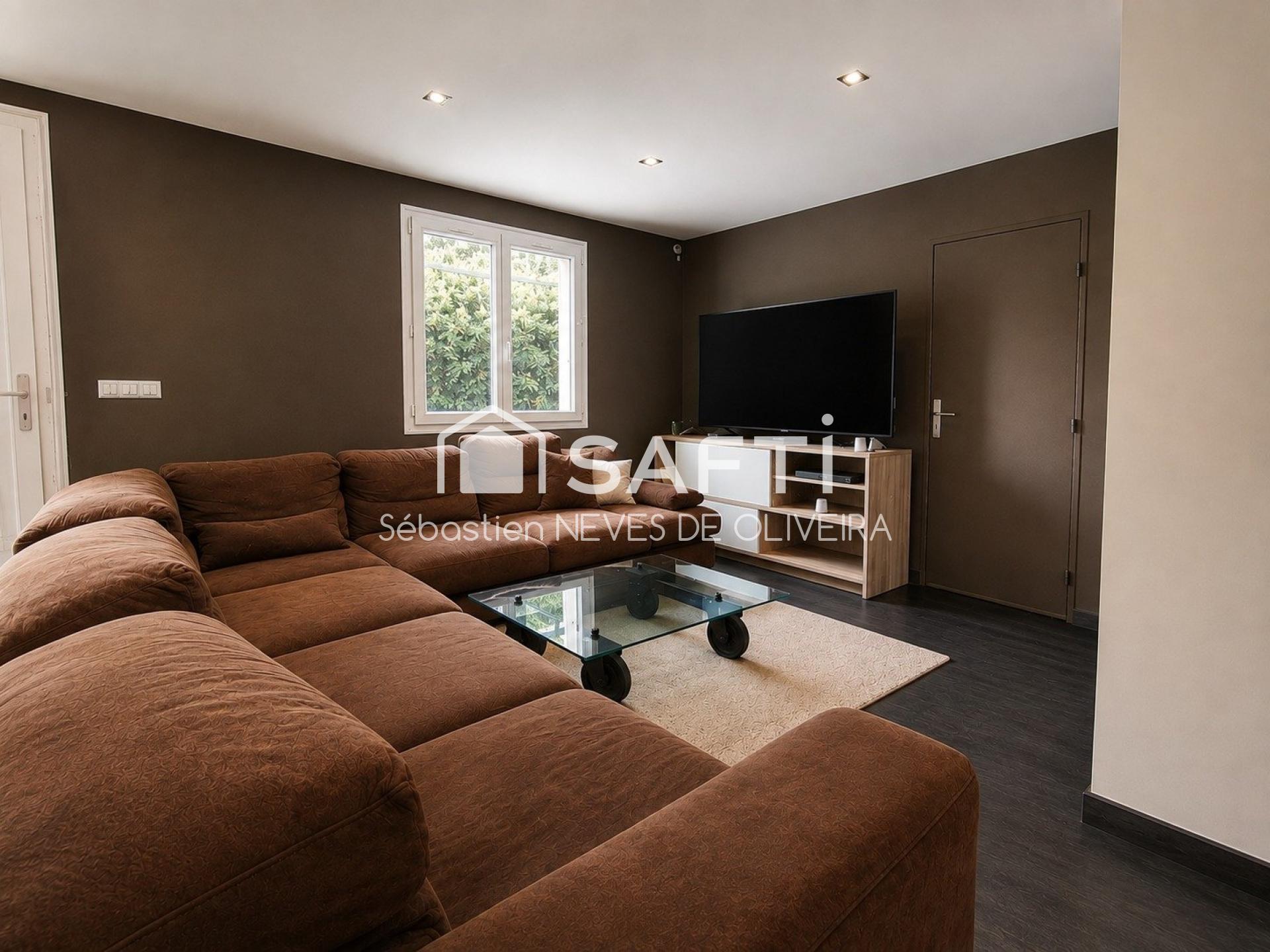 Photo SAFTI — Maison 3 pièces, 113 m² à Fontenay Tresigny 2