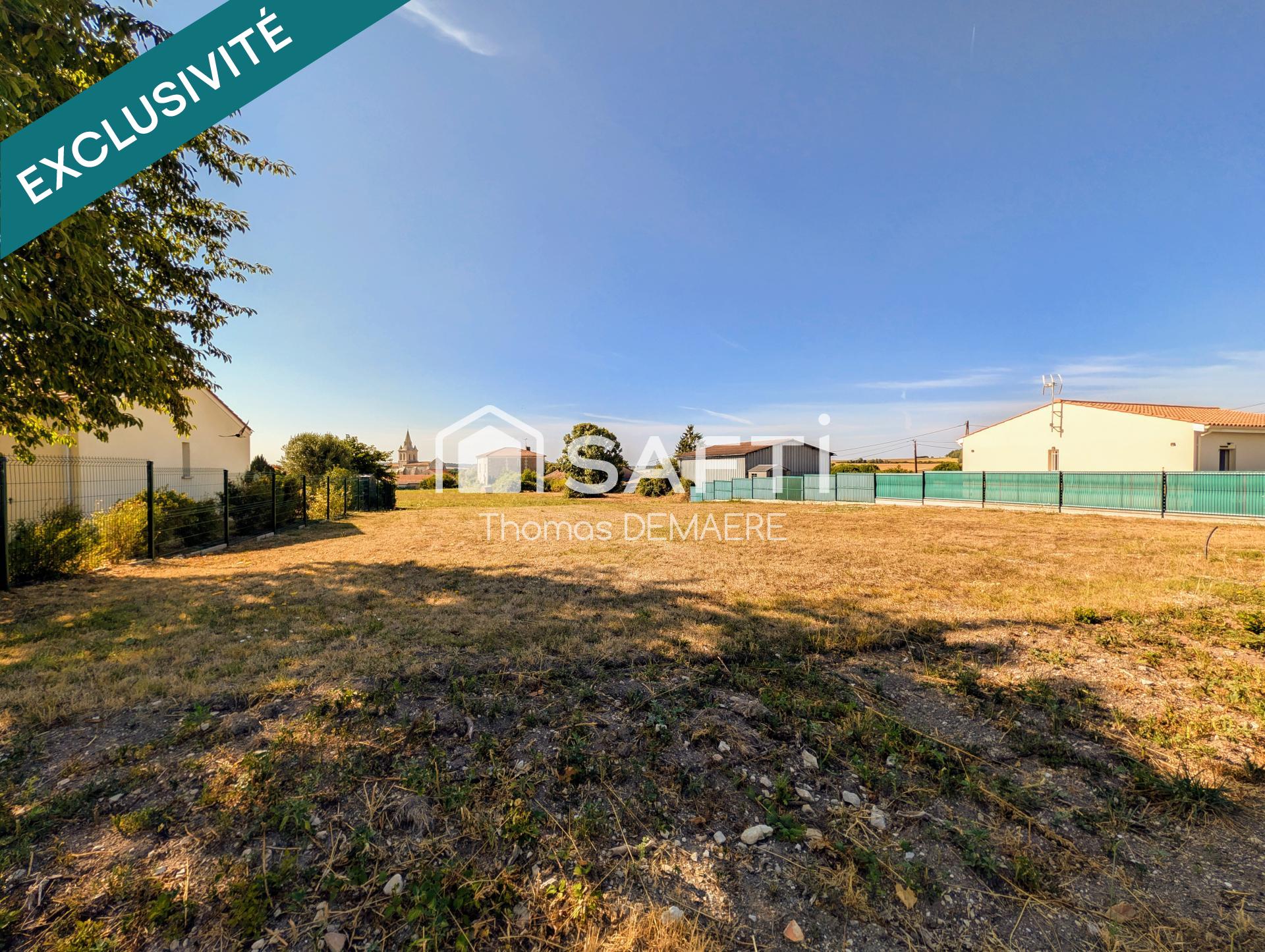 Terrain constructible de 900 m² – Une opportunité à ne pas manquer !