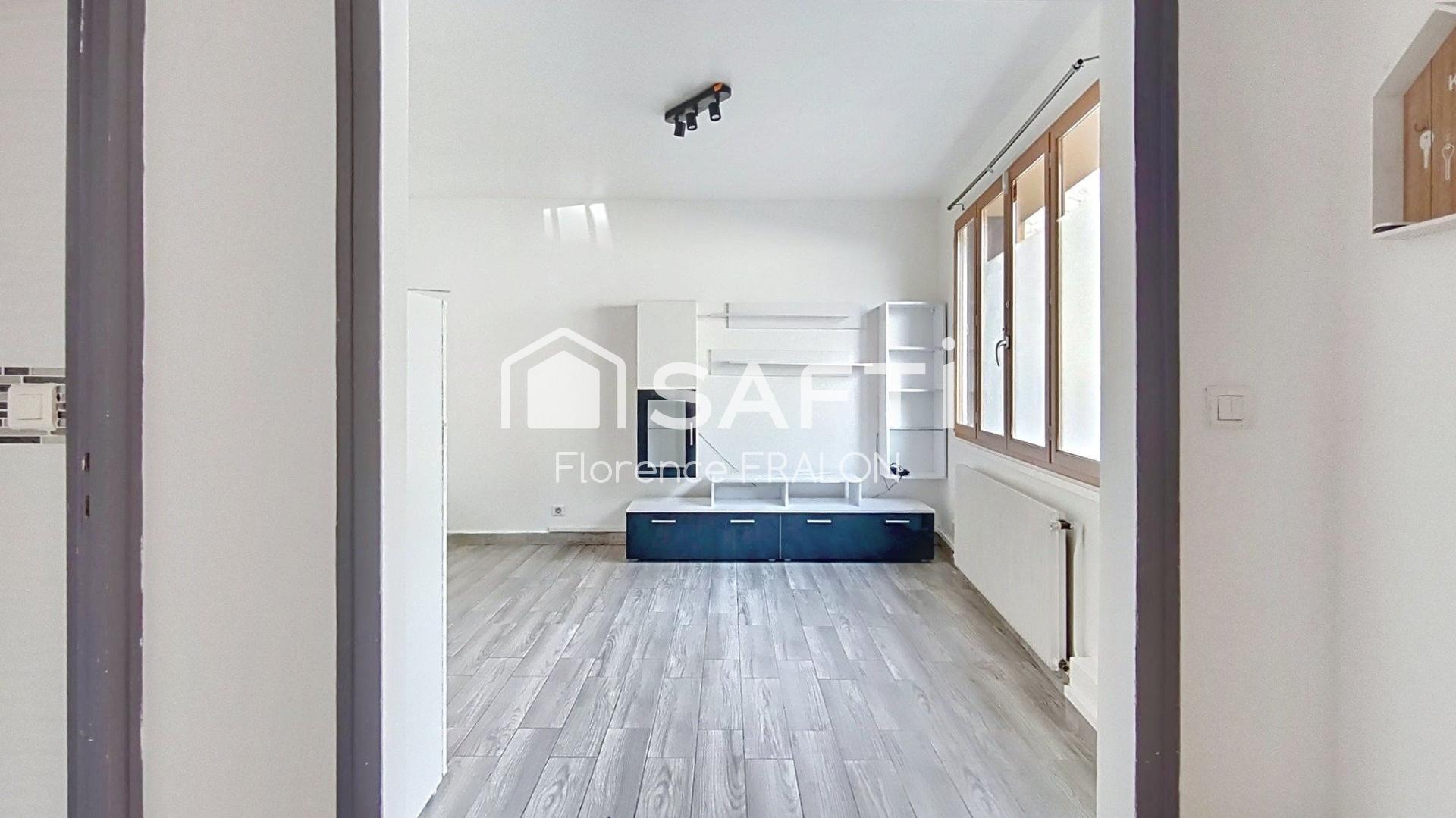 Photo SAFTI — Maison 4 pièces, 75 m² à Maule 5