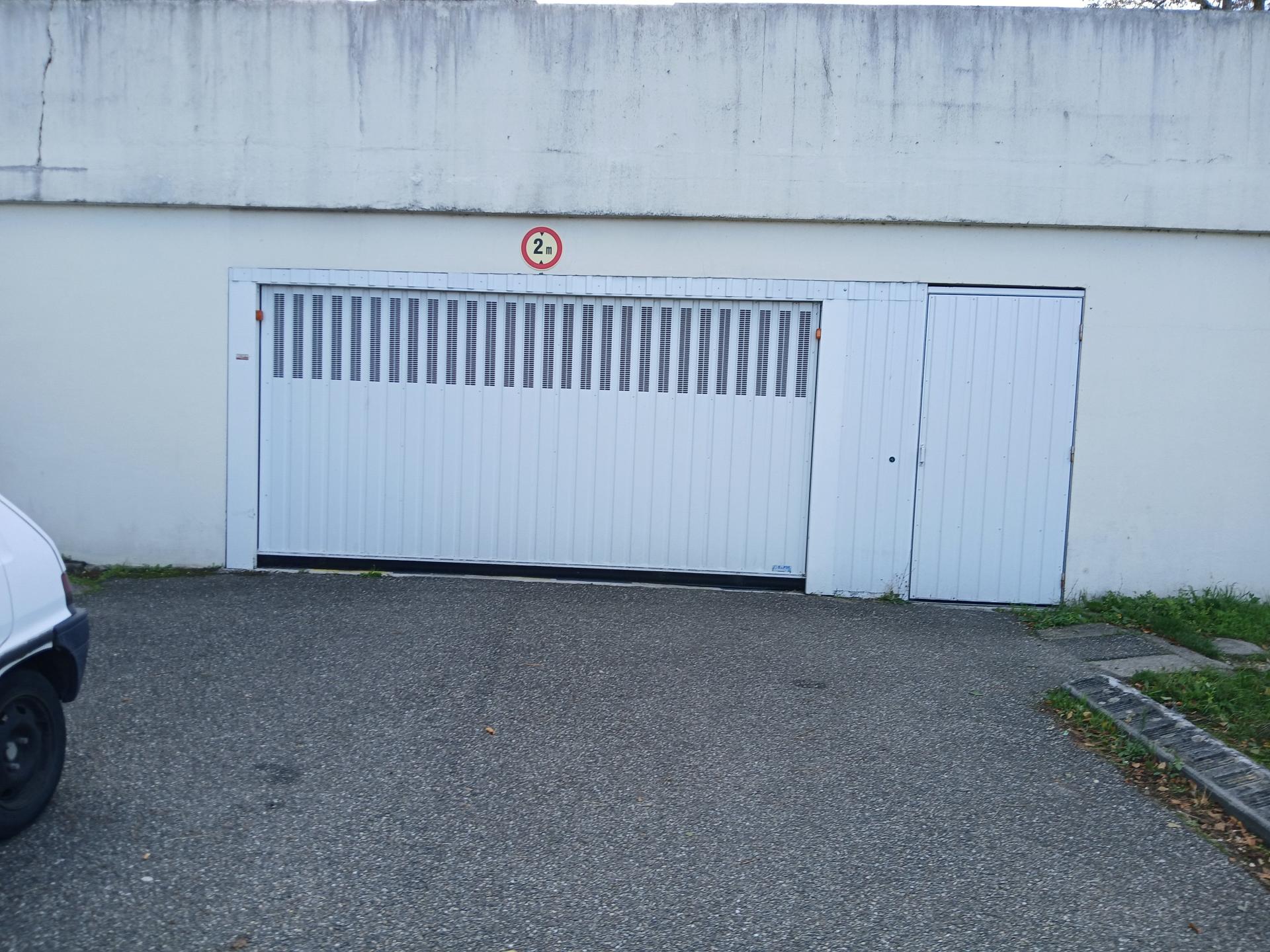 Photo-parking