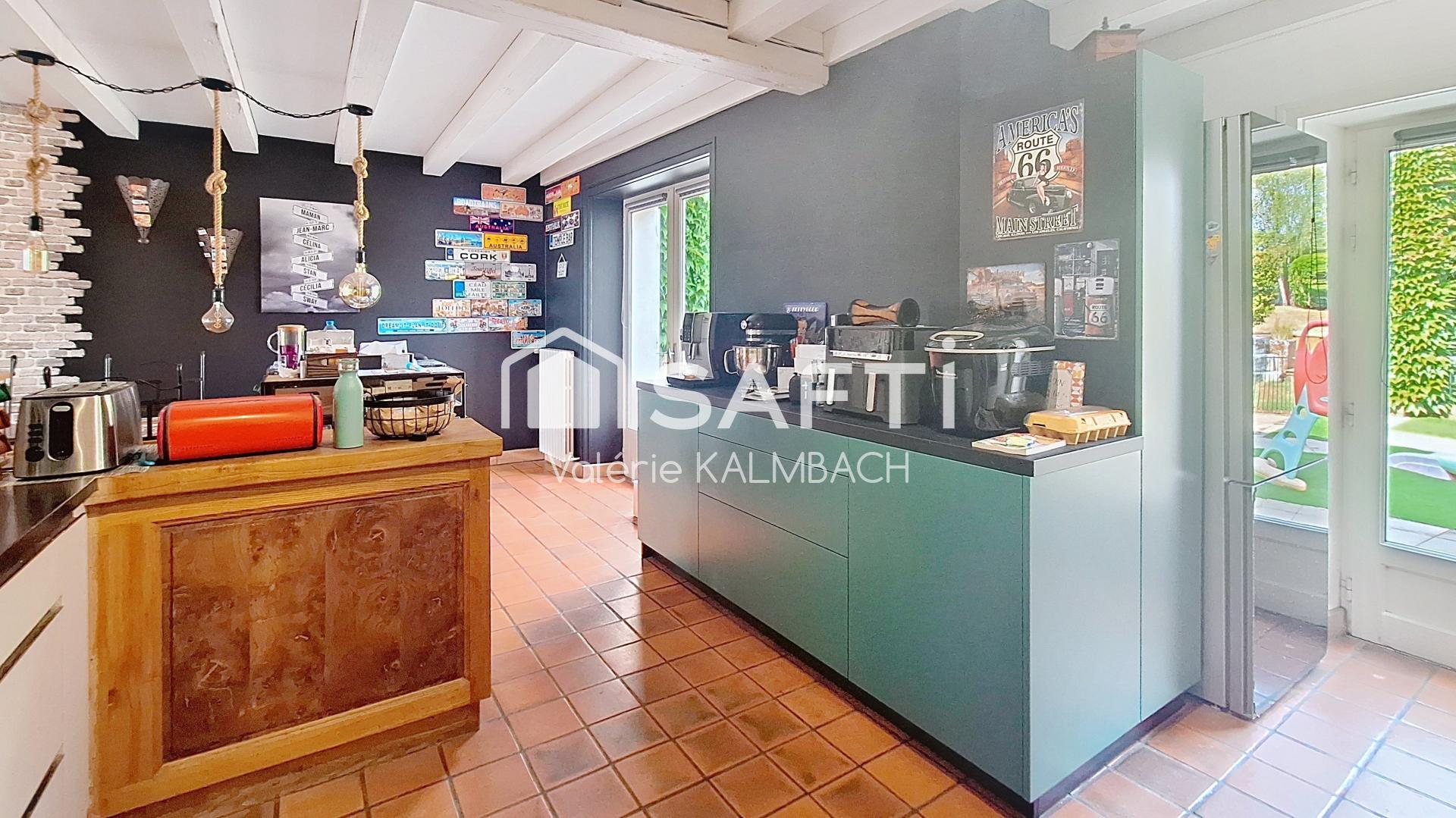 Photo SAFTI — Maison 9 pièces, 228 m² à Chateaubernard 3