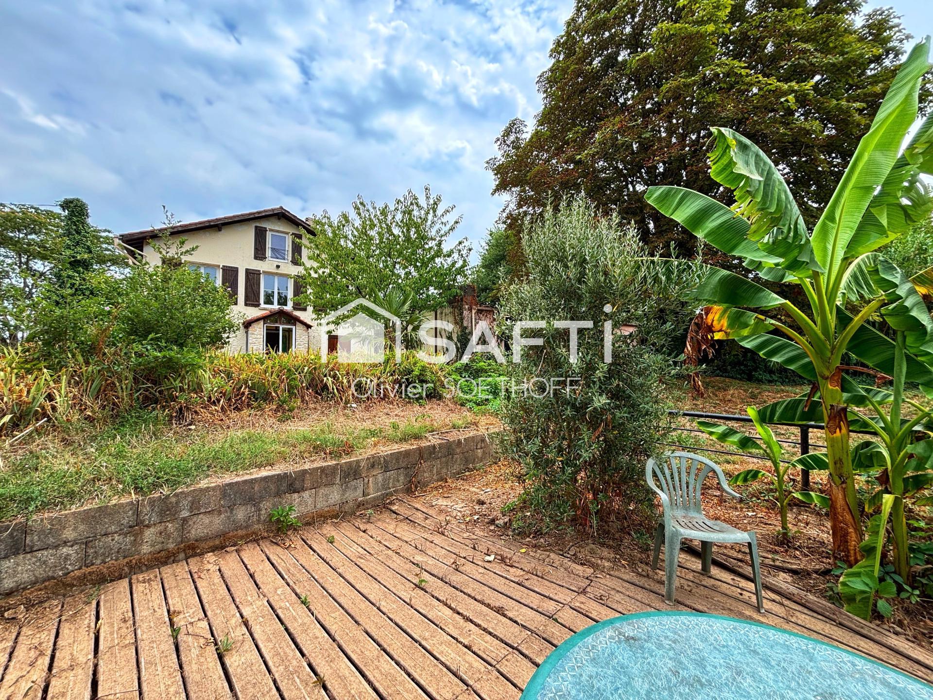 Photo SAFTI — Maison 9 pièces, 230 m² à Bourran 3