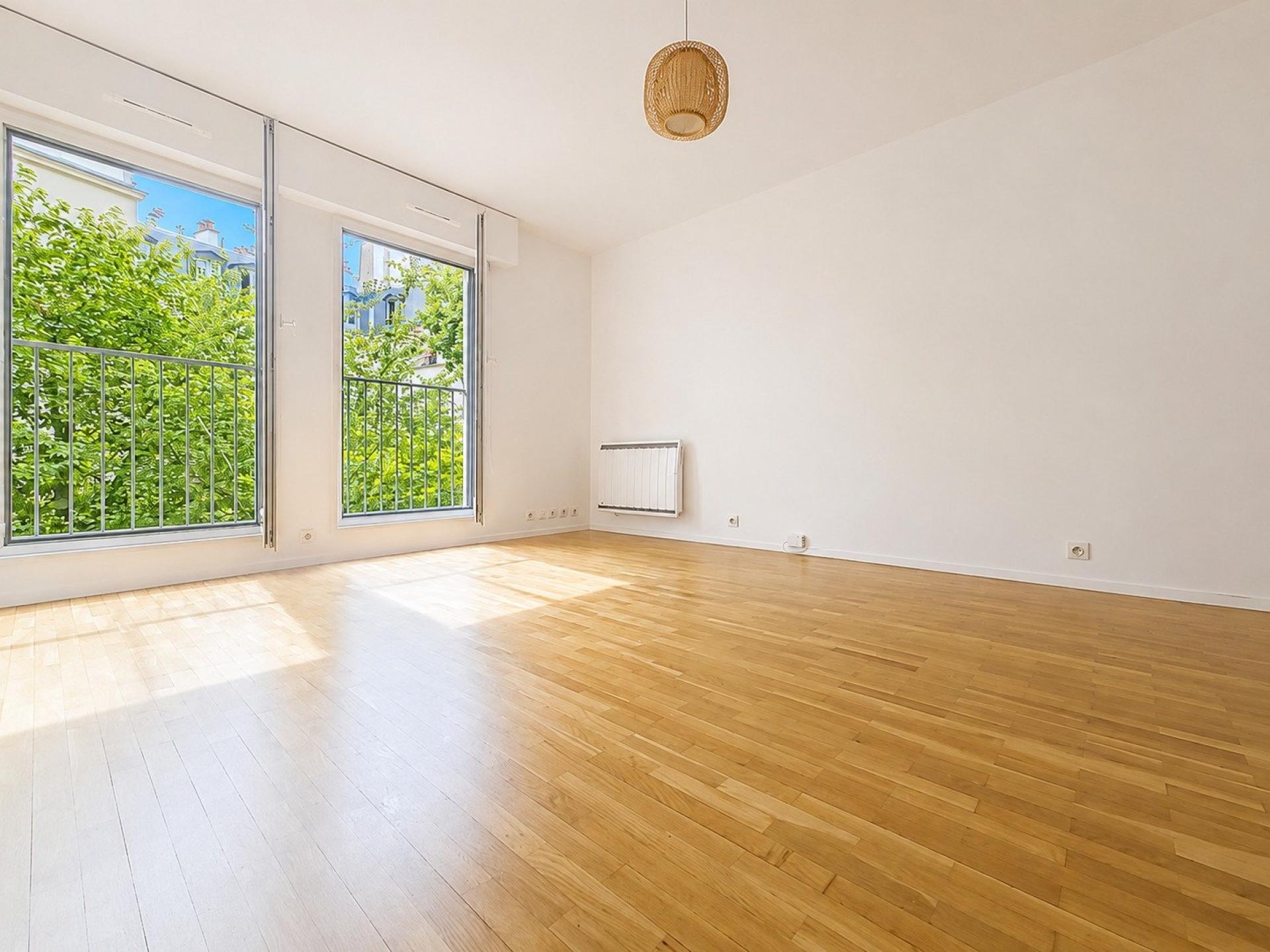 Appartement 1 pièce 33 m² · à Paris 19e Arrondissement · 33 m² · 297 000 €