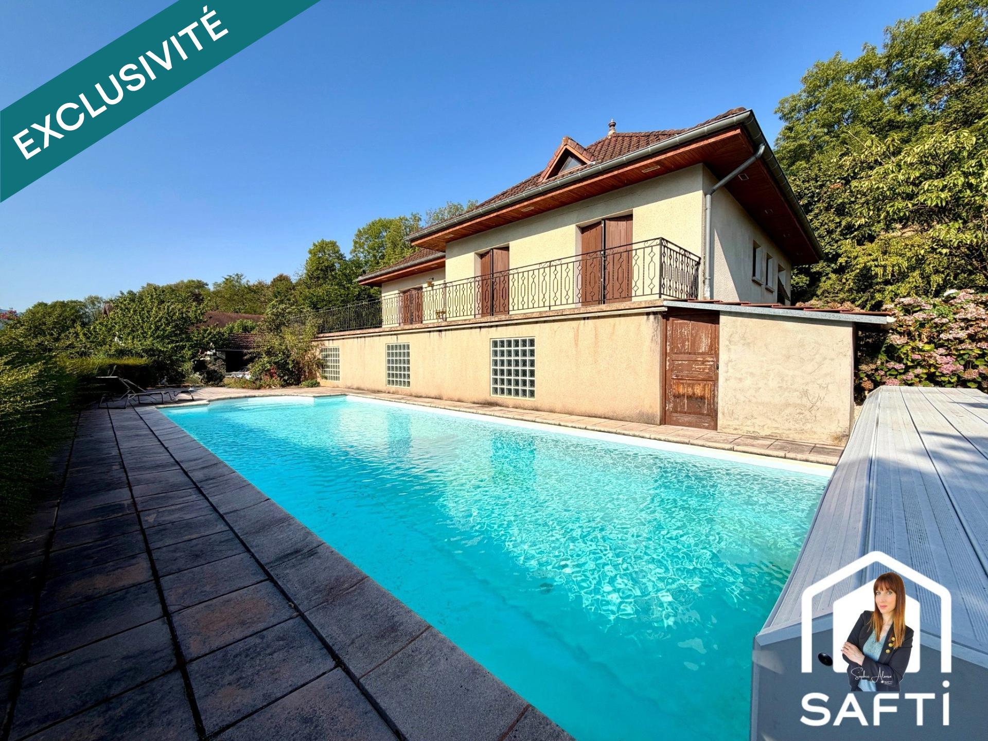 Maison familiale avec piscine, grand sous-sol et terrain arboré avec vue sur le Vercors