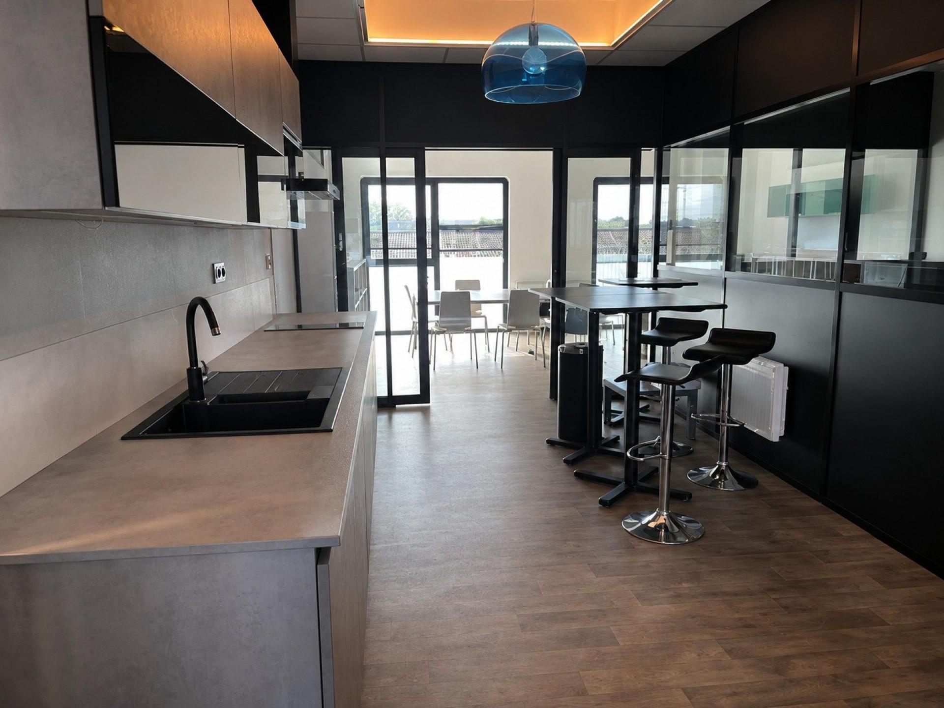 Local commercial 102 m² · à Saint-Malo · 102 m² · 286 200 €