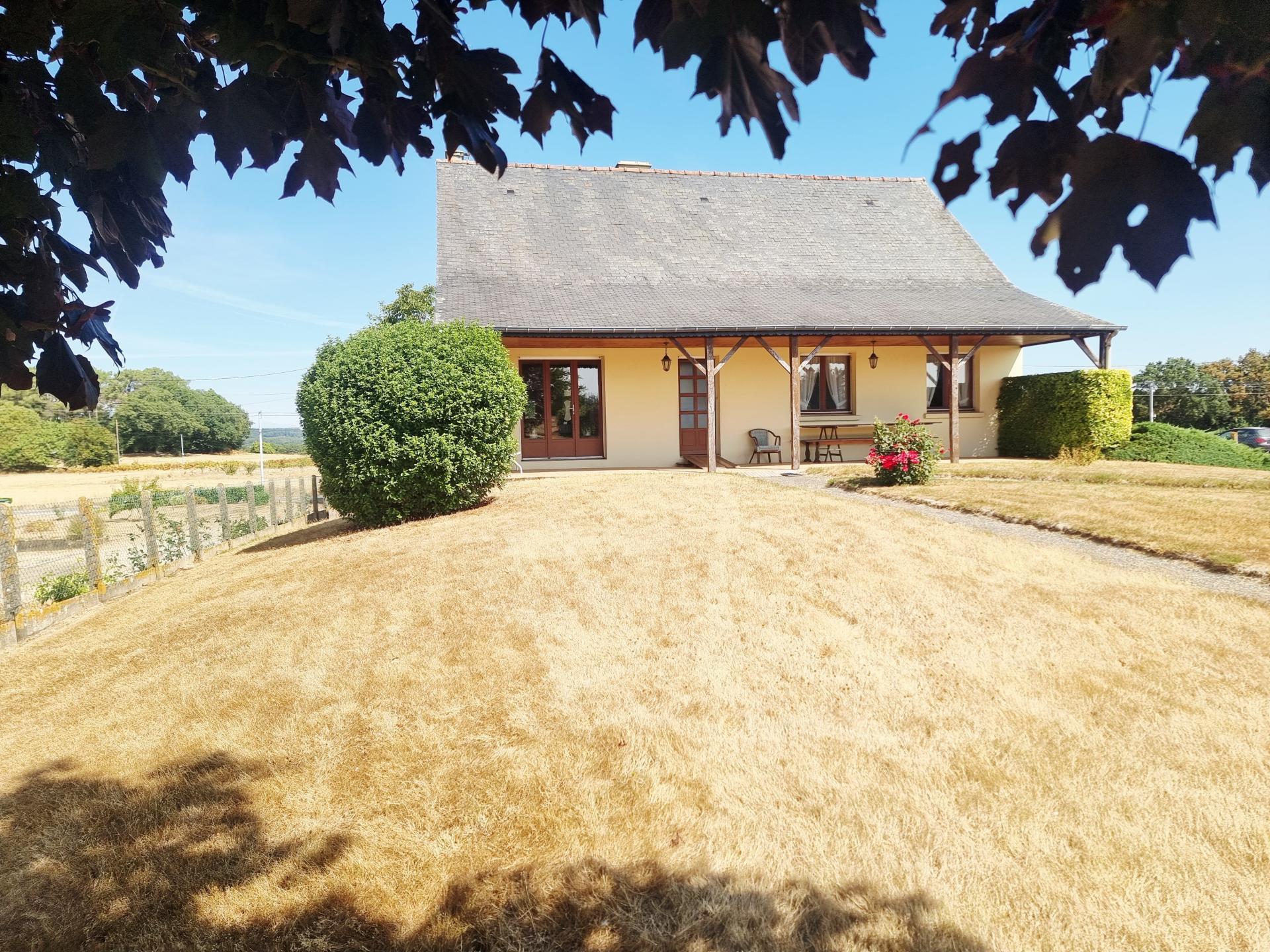 Photo SAFTI — Maison 7 pièces, 165 m² à Saint Vincent Sur Oust 2