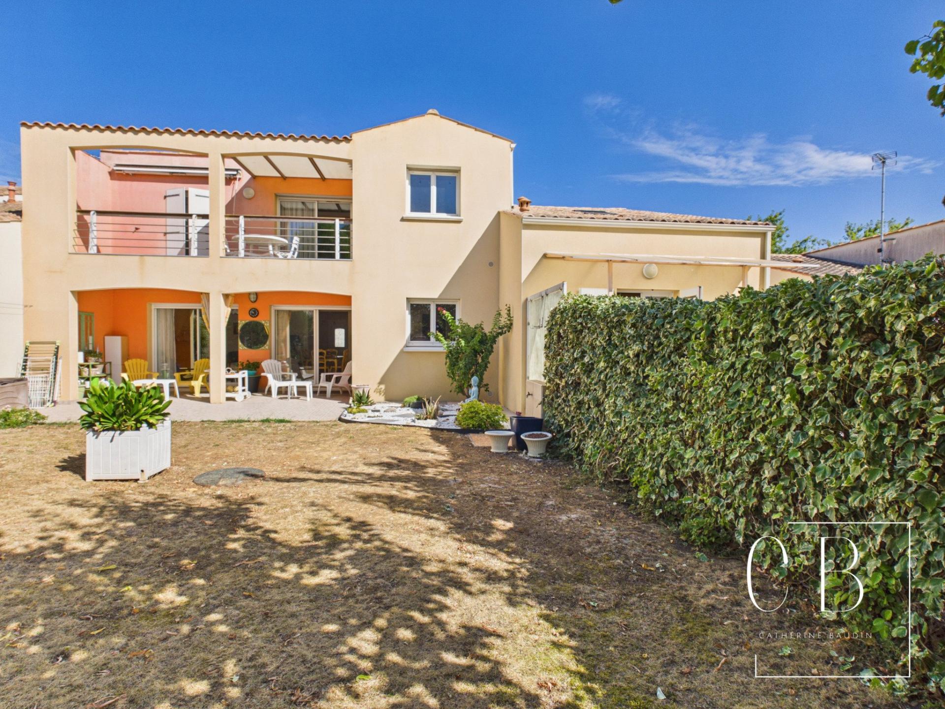 Maison 7 pièces 172 m² · à Lagord · 172 m² · 750 000 €