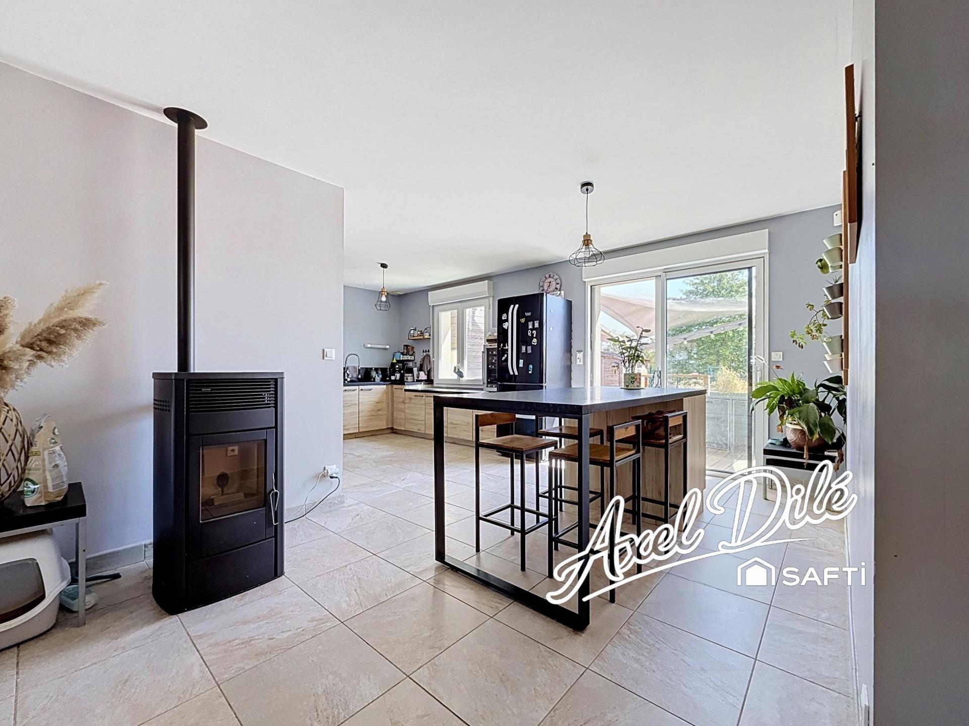 Maison 5 pièces 140 m² · à Chemille-en-Anjou · 140 m² · 299 900 €