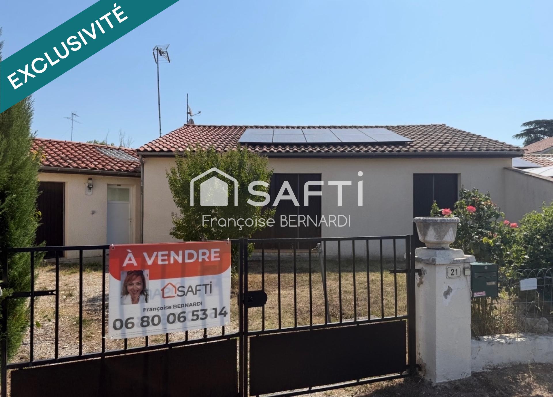 Villa de plain pied avec jardin, garage et terrasse
