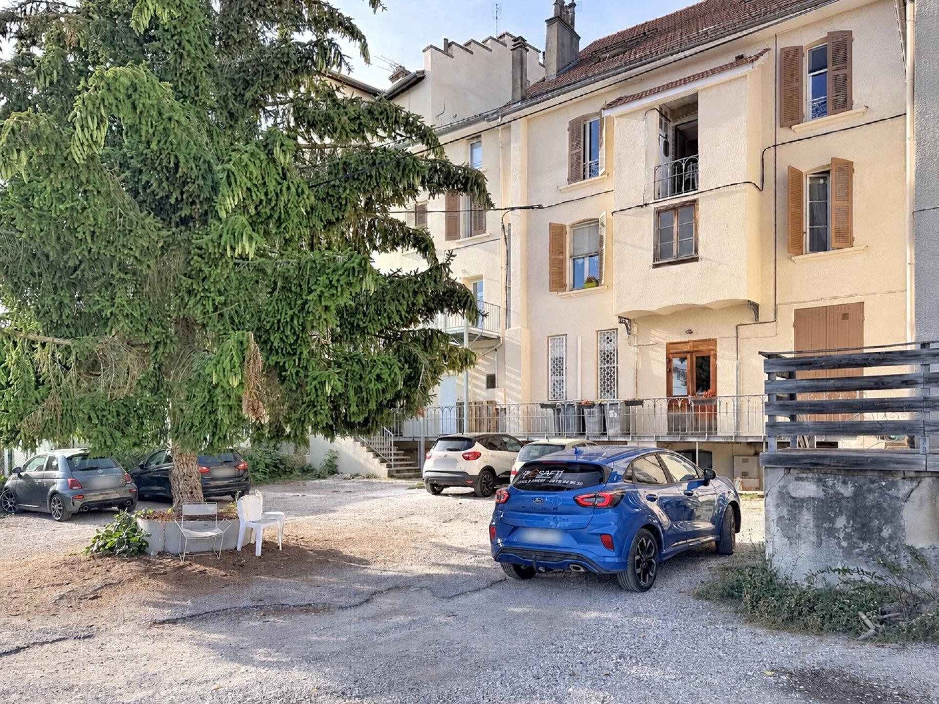 Photo SAFTI — Appartement 6 pièces, 165 m² à Rives 2