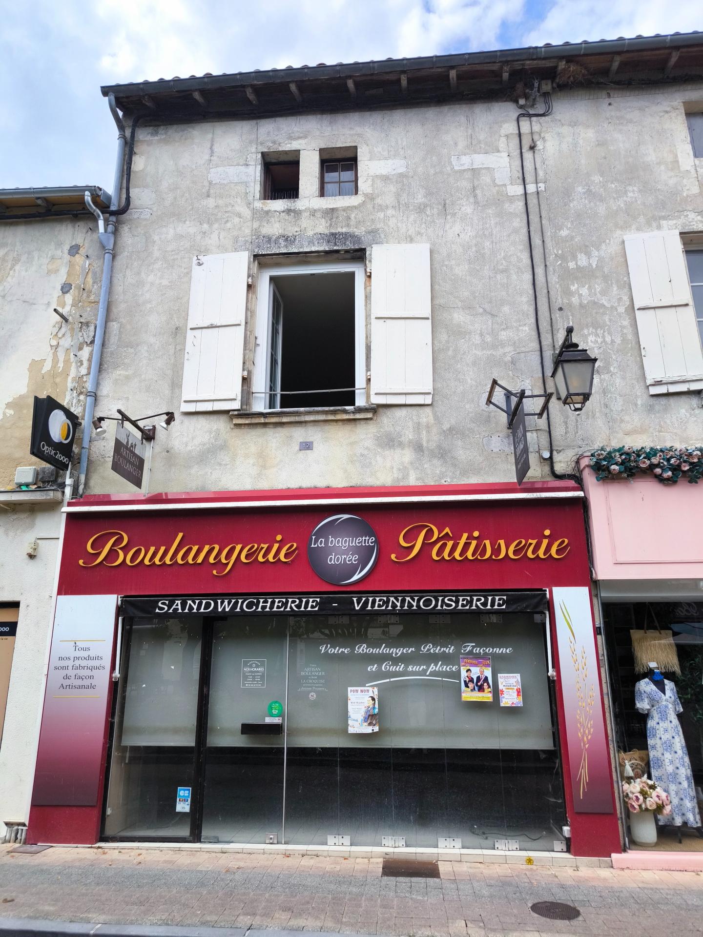 Immeuble 5 pièces 155 m² · à Saint-Jean-d'Angély · 155 m² · 179 000 €