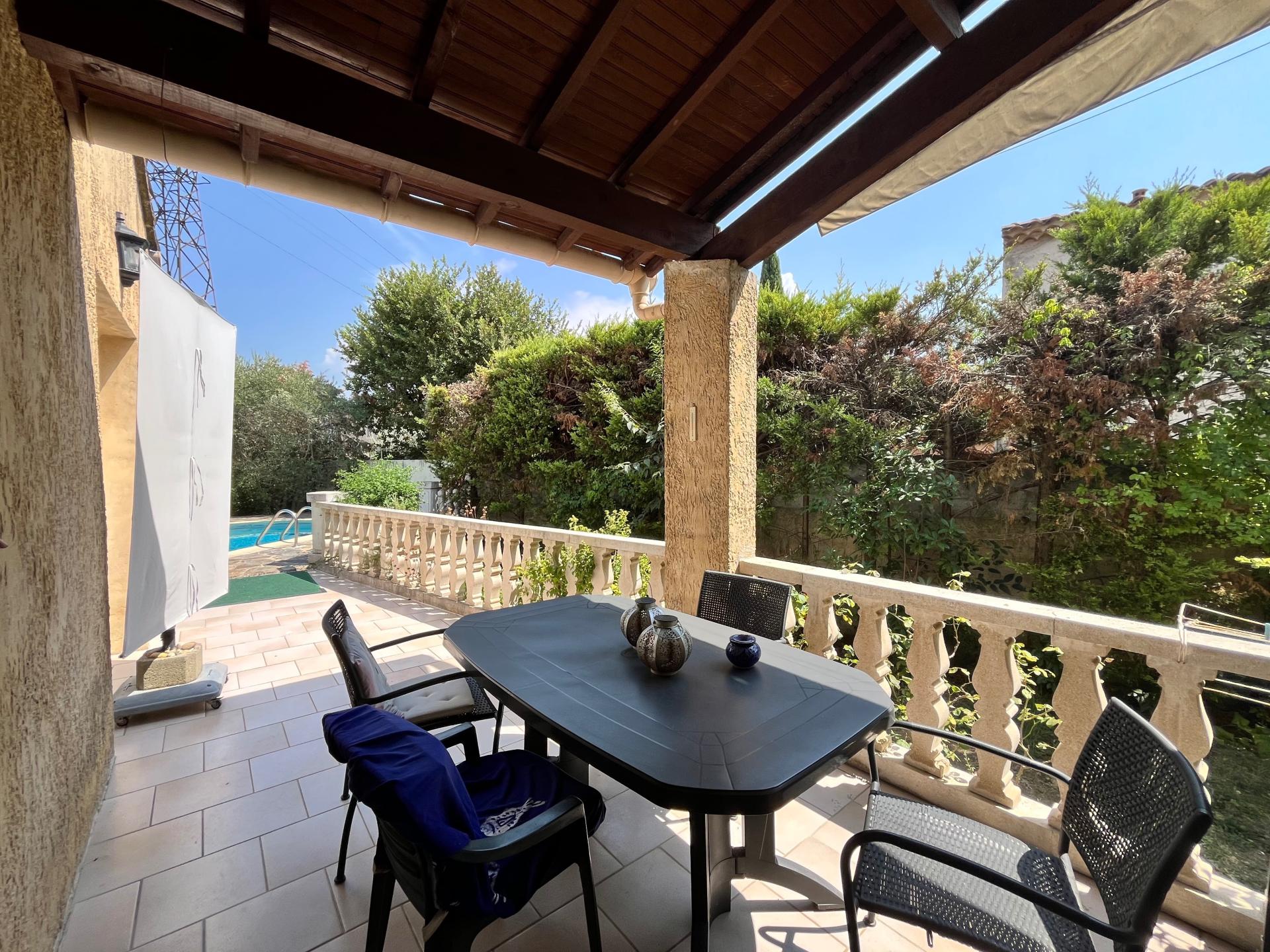 Photo SAFTI — Maison 6 pièces, 162 m² à Châteauneuf De Gadagne 3