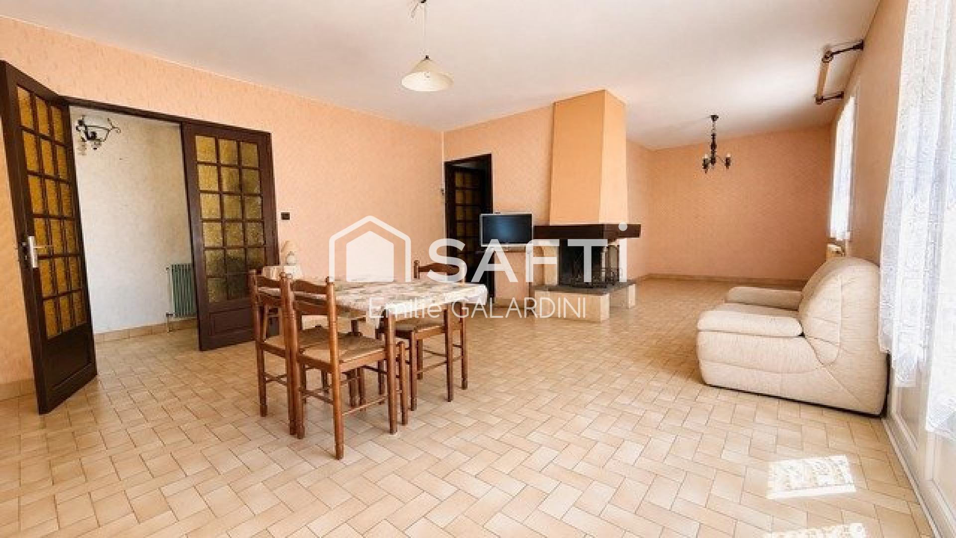 Photo SAFTI — Maison 6 pièces, 147 m² à Saint Germain Du Puch 5
