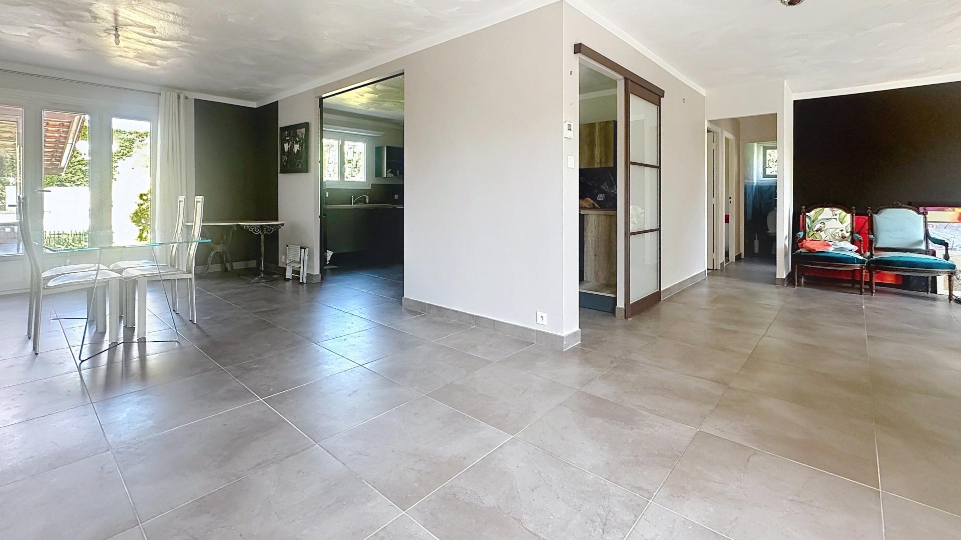 Photo SAFTI — Maison 5 pièces, 110 m² à Tresses 3