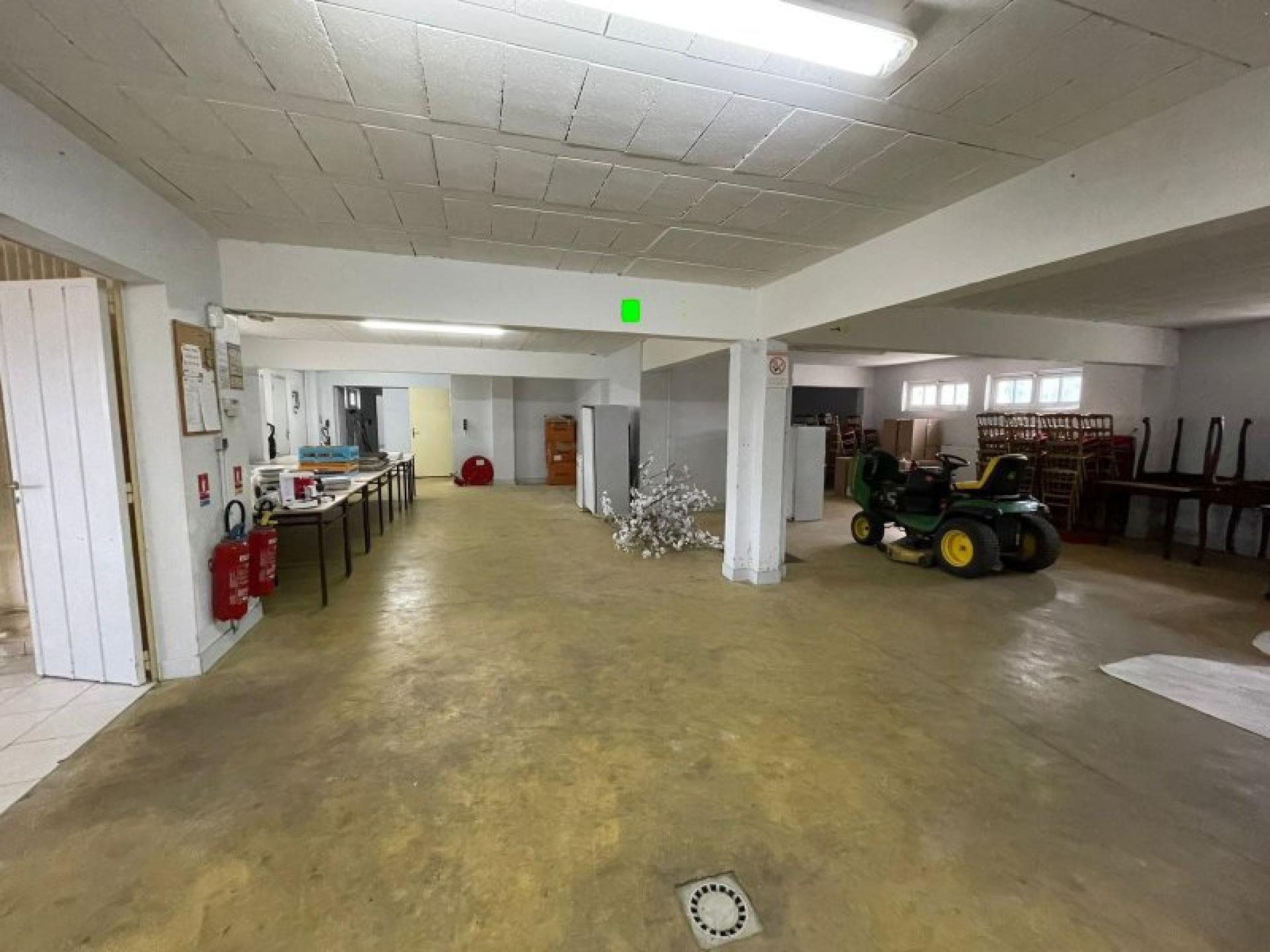 Photo 10 of the listing.