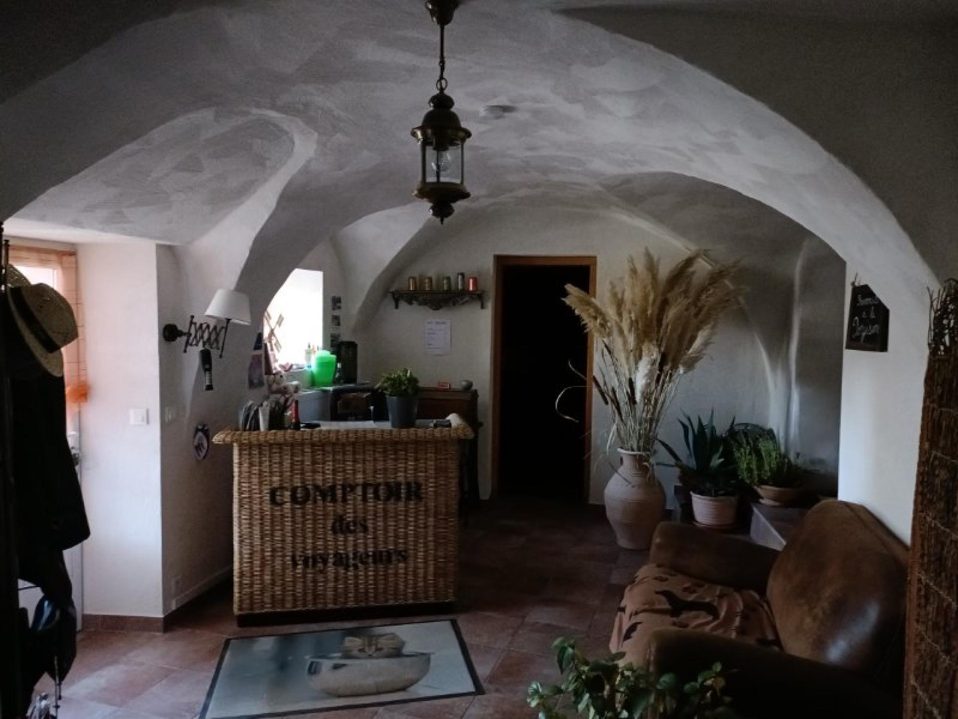 Photo 4 of the listing.