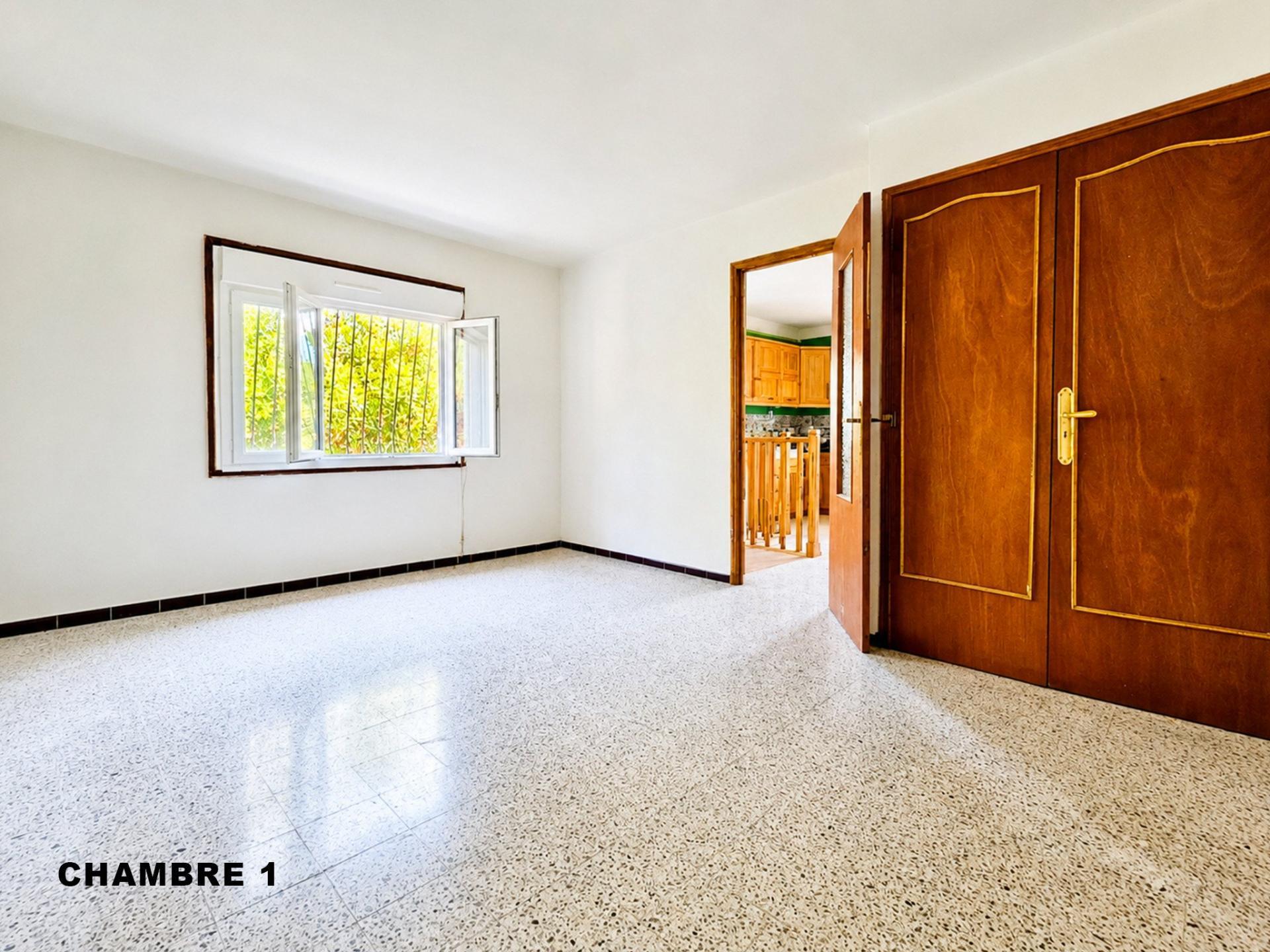 Photo SAFTI — Maison 4 pièces, 100 m² à Reynes 5