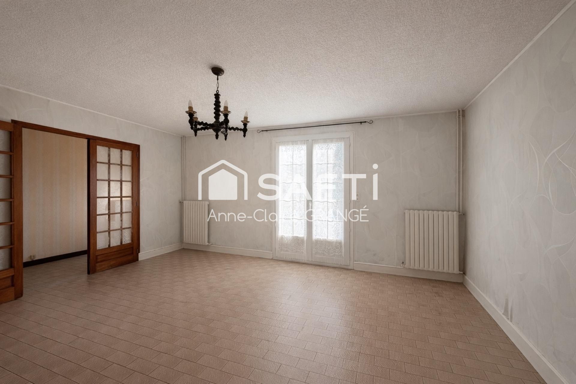 Photo SAFTI — Maison 4 pièces, 75 m² à Parennes 5