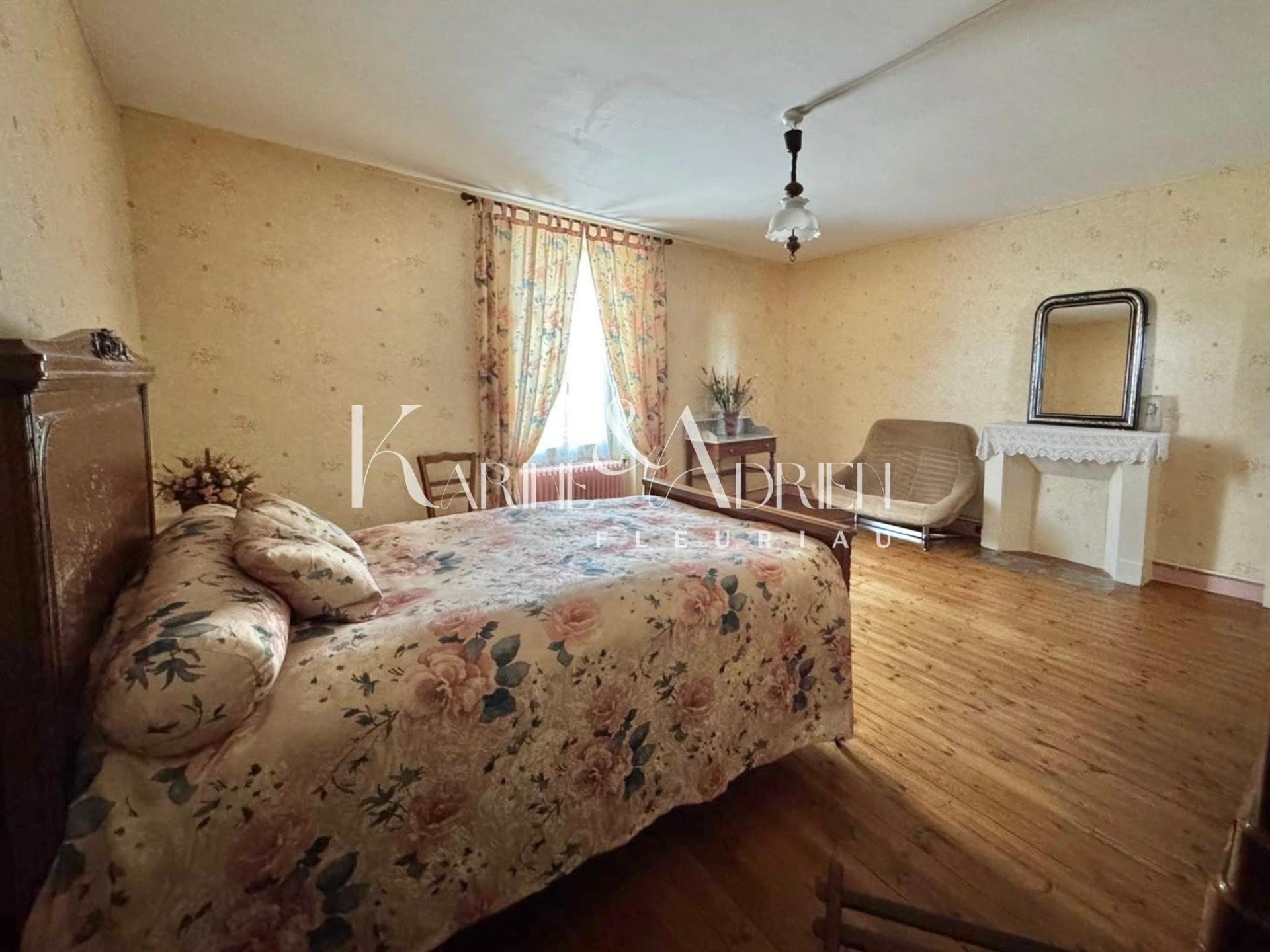 Photo SAFTI — Maison 6 pièces, 113 m² à Fontenay Le Comte 4