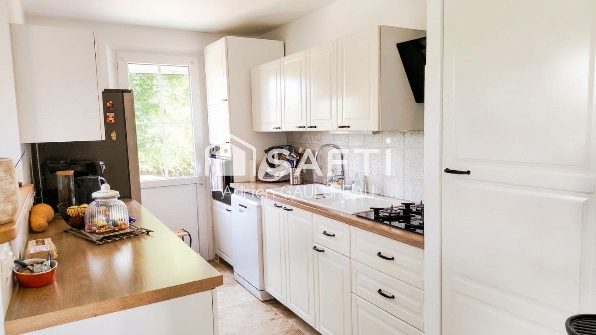 Photo SAFTI — Maison 4 pièces, 93 m² à Nogent Le Roi 5