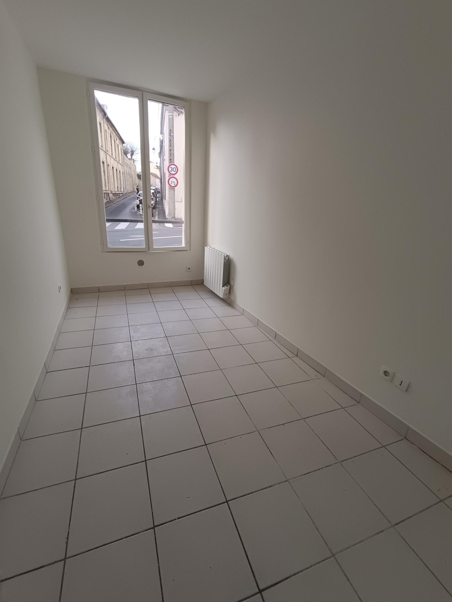 Appartement 1 pièce 17 m² · à Pontoise · 17 m² · 70 000 €