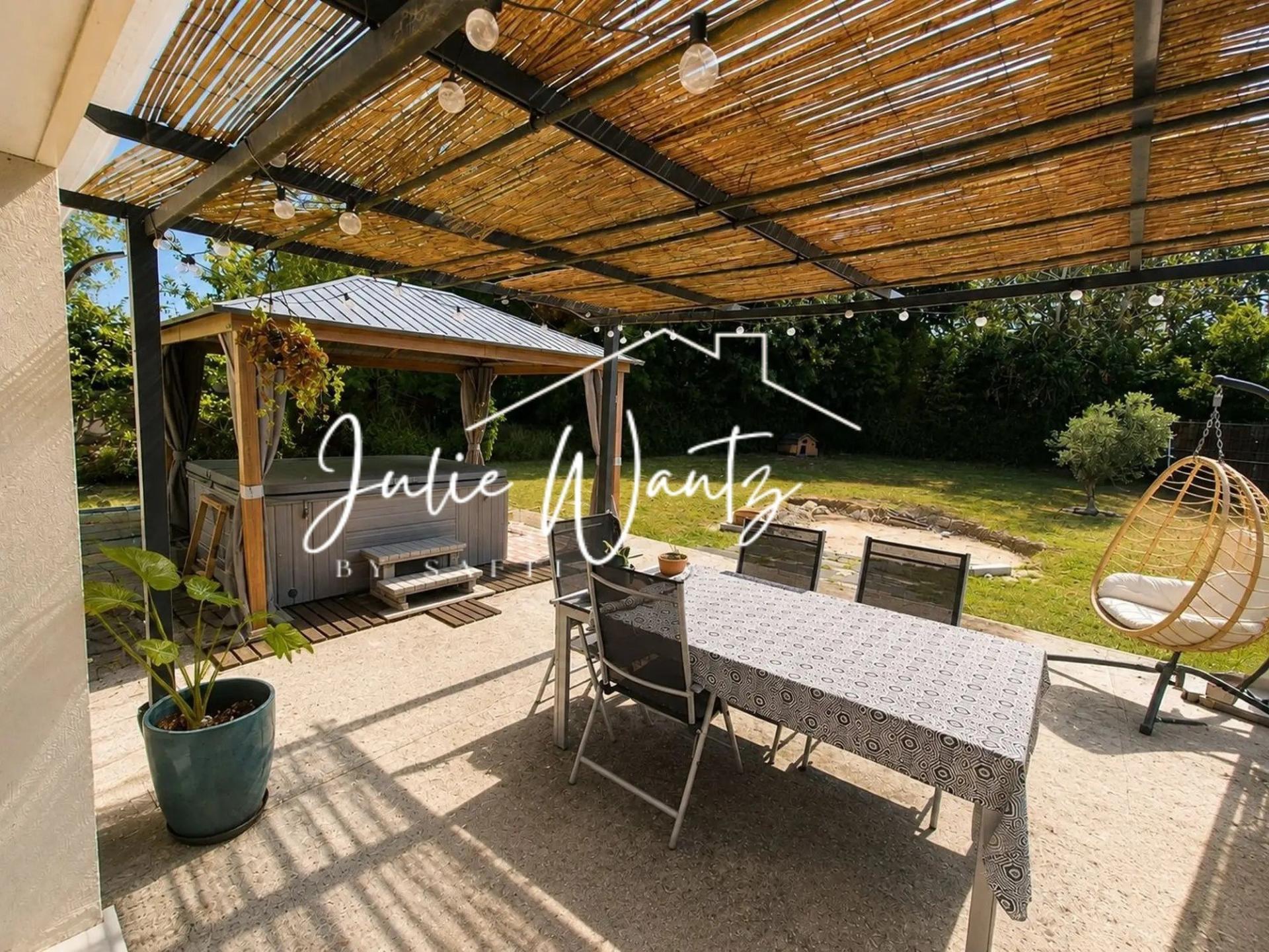 Maison 5 pièces 100 m² · à Cubnezais · 100 m² · 285 000 €