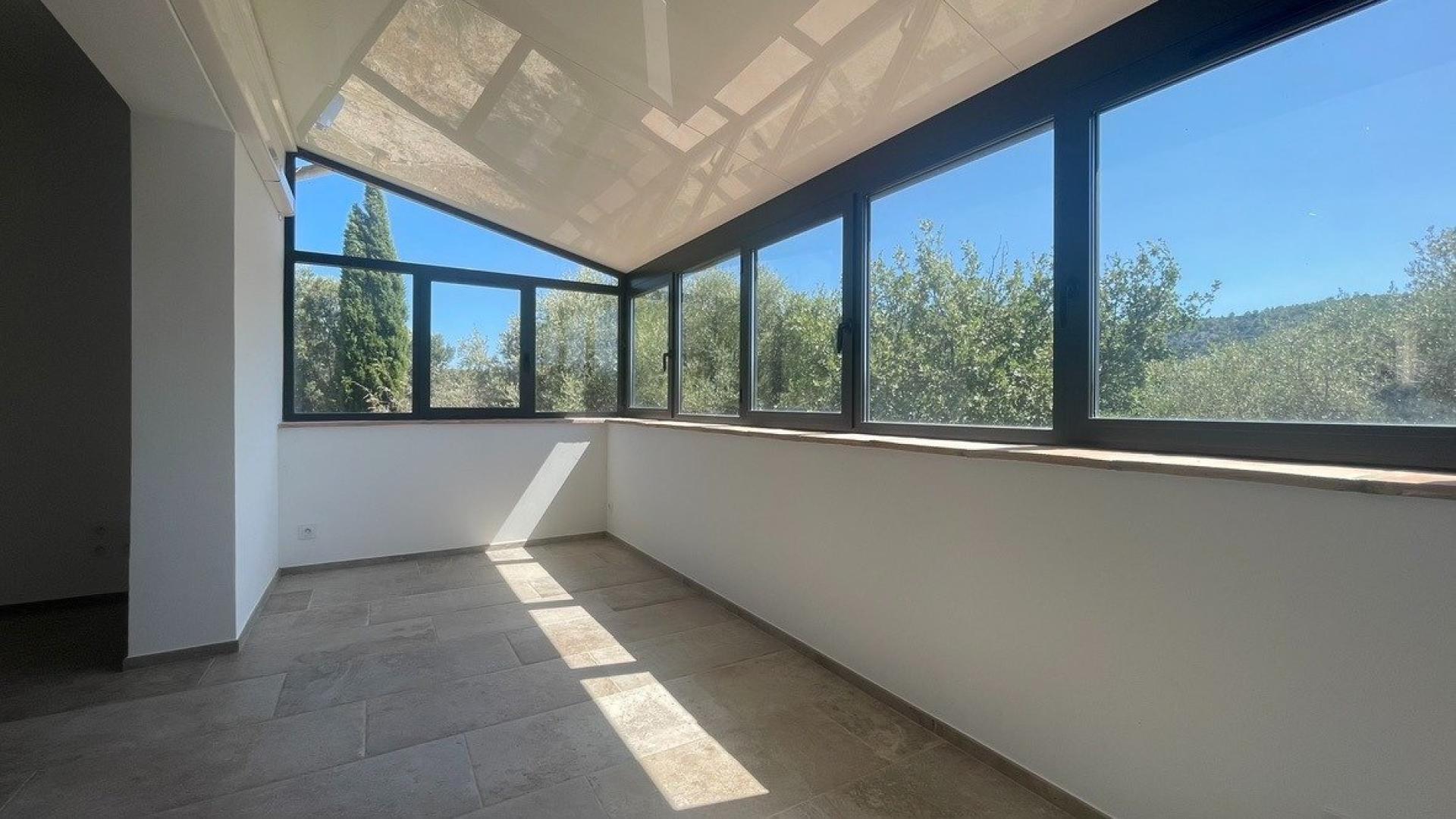 Photo SAFTI — Maison 7 pièces, 165 m² à Le Beausset 2