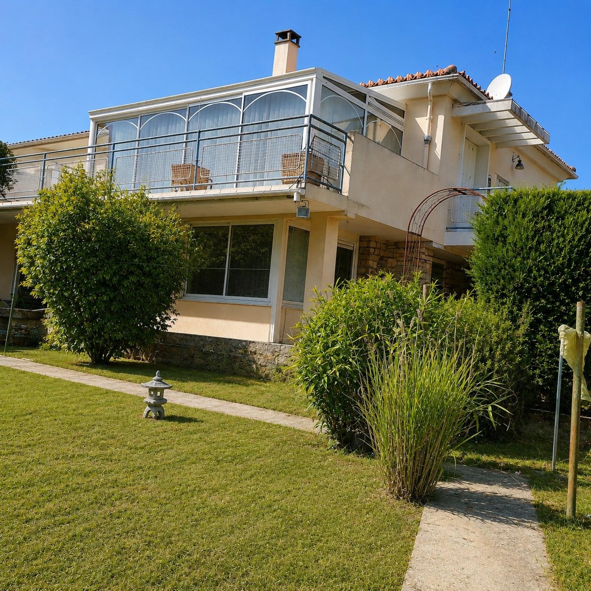 Maison 4 pièces 128 m² · à Saint-Michel · 128 m² · 160 000 €