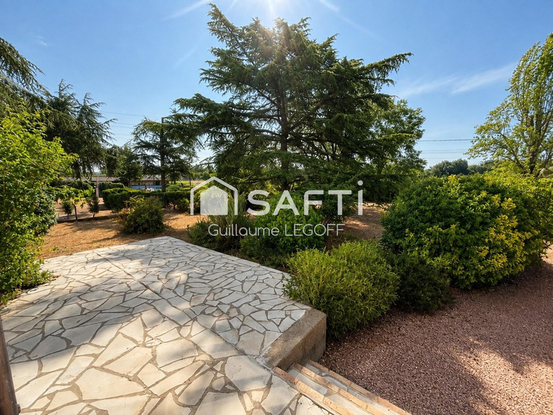 Photo SAFTI — Maison 6 pièces, 181 m² à Saint Florent Sur Cher 3