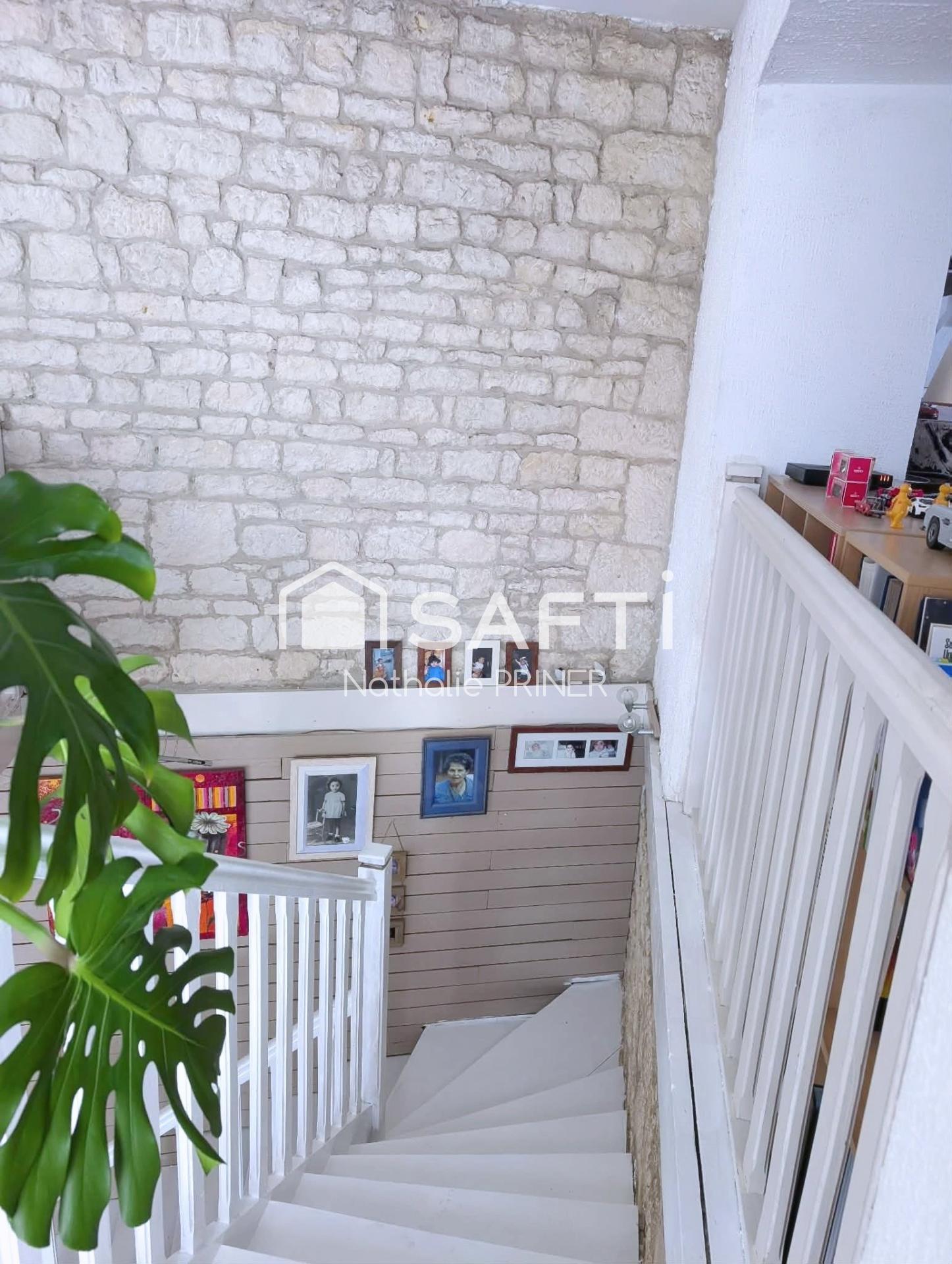 Photo SAFTI — Maison 8 pièces, 173 m² à La Creche 4