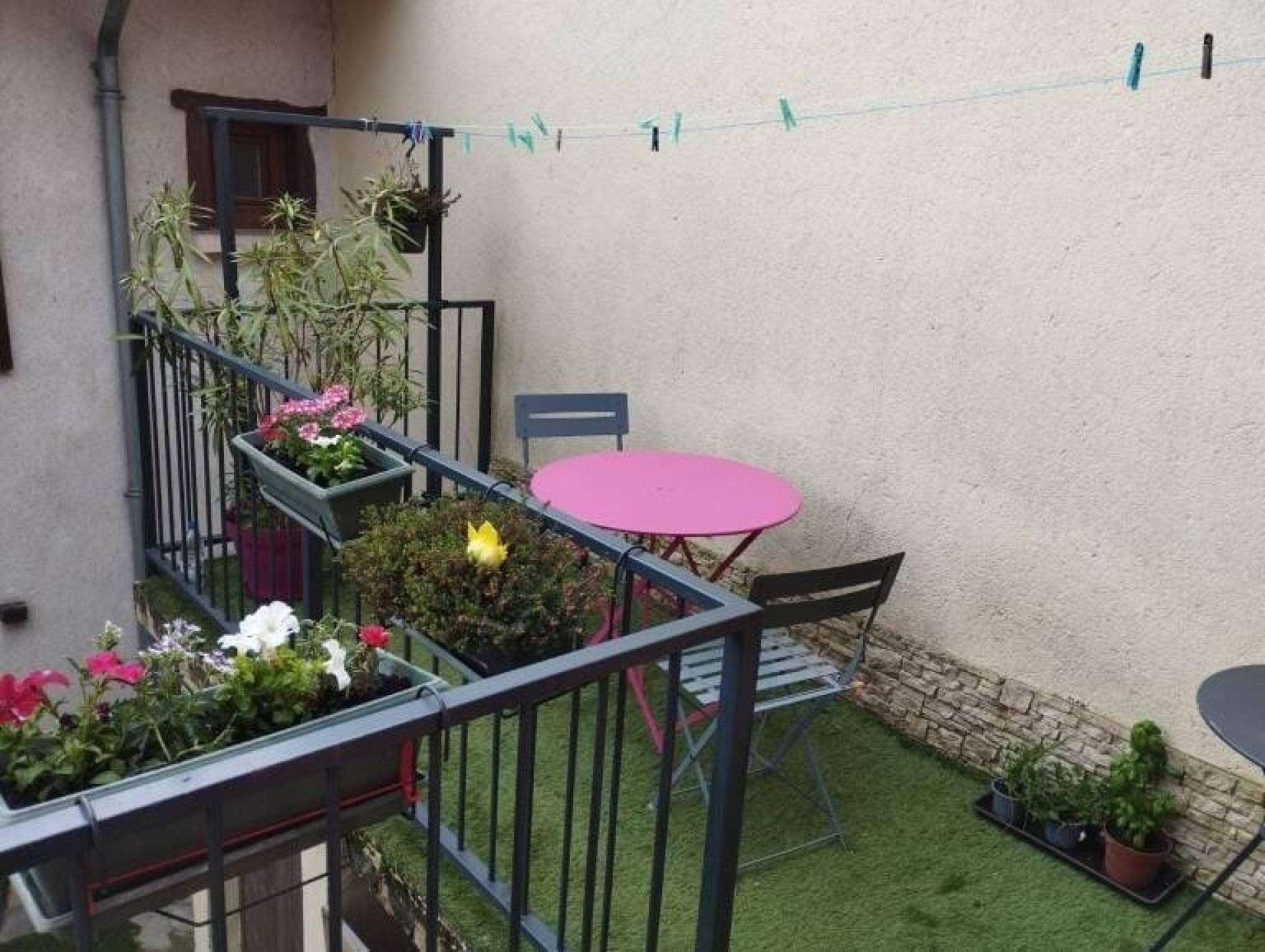 Photo SAFTI — Appartement 4 pièces, 95 m² à Chatillon Sur Chalaronne 2