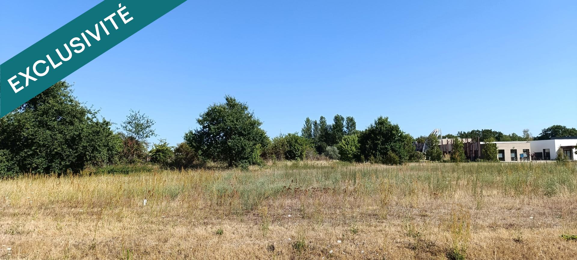 3930m²