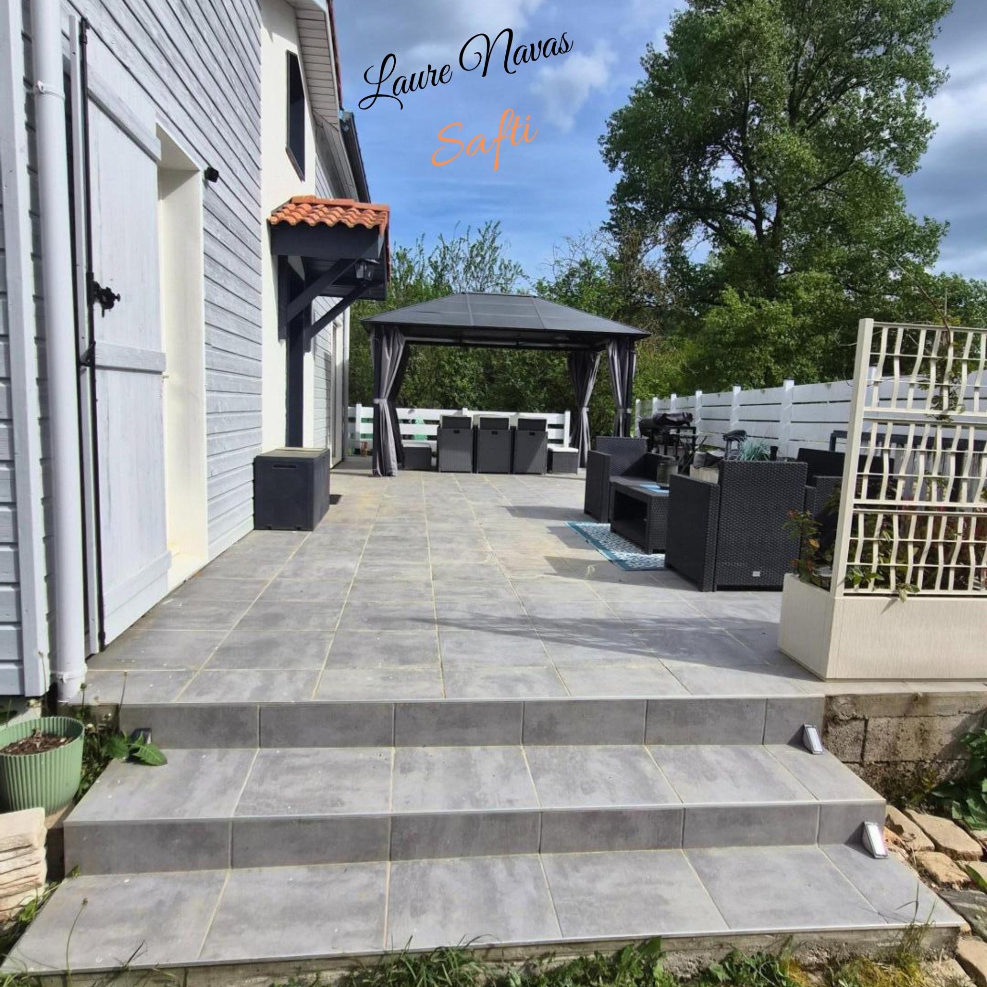 Photo SAFTI — Maison 4 pièces, 120 m² à Bas En Basset 4