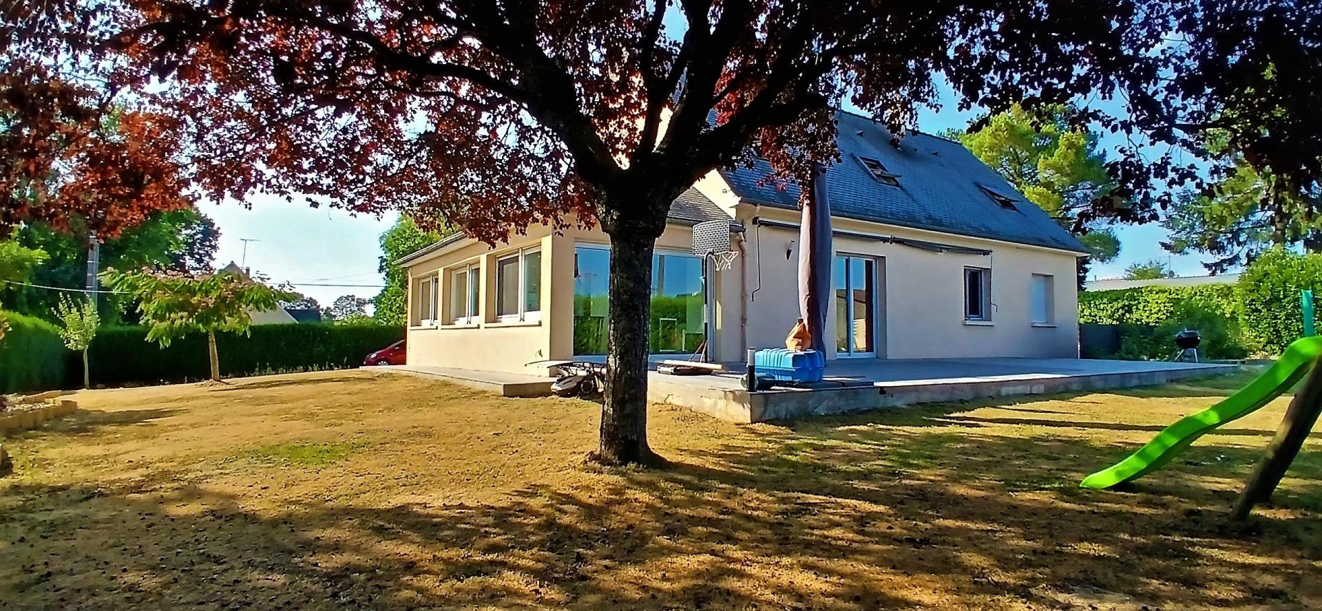 Maison 8 pièces 166 m² · à Change · 166 m² · 357 000 €