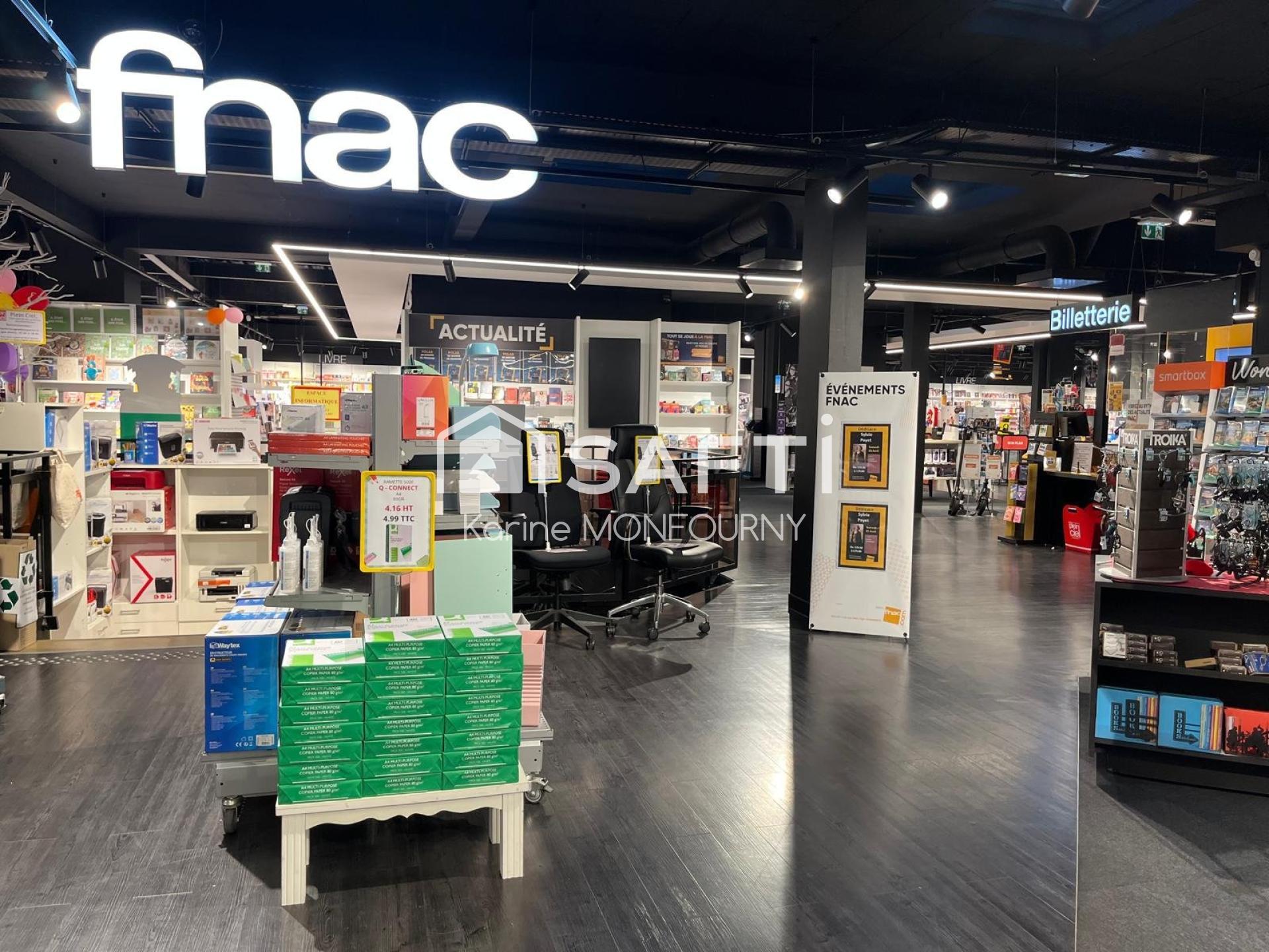 Local commercial 30 pièces 1993 m² · à Saint-Quentin · 1 993 m² · 2 263 157 €