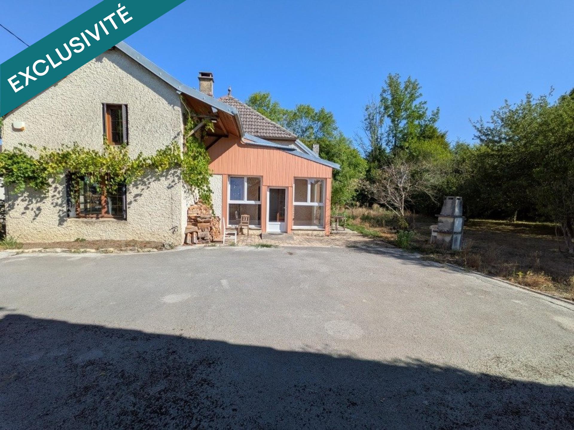 Maison familiale à CHISSEY SUR LOUE ( JURA ) à 20 min de DOLE