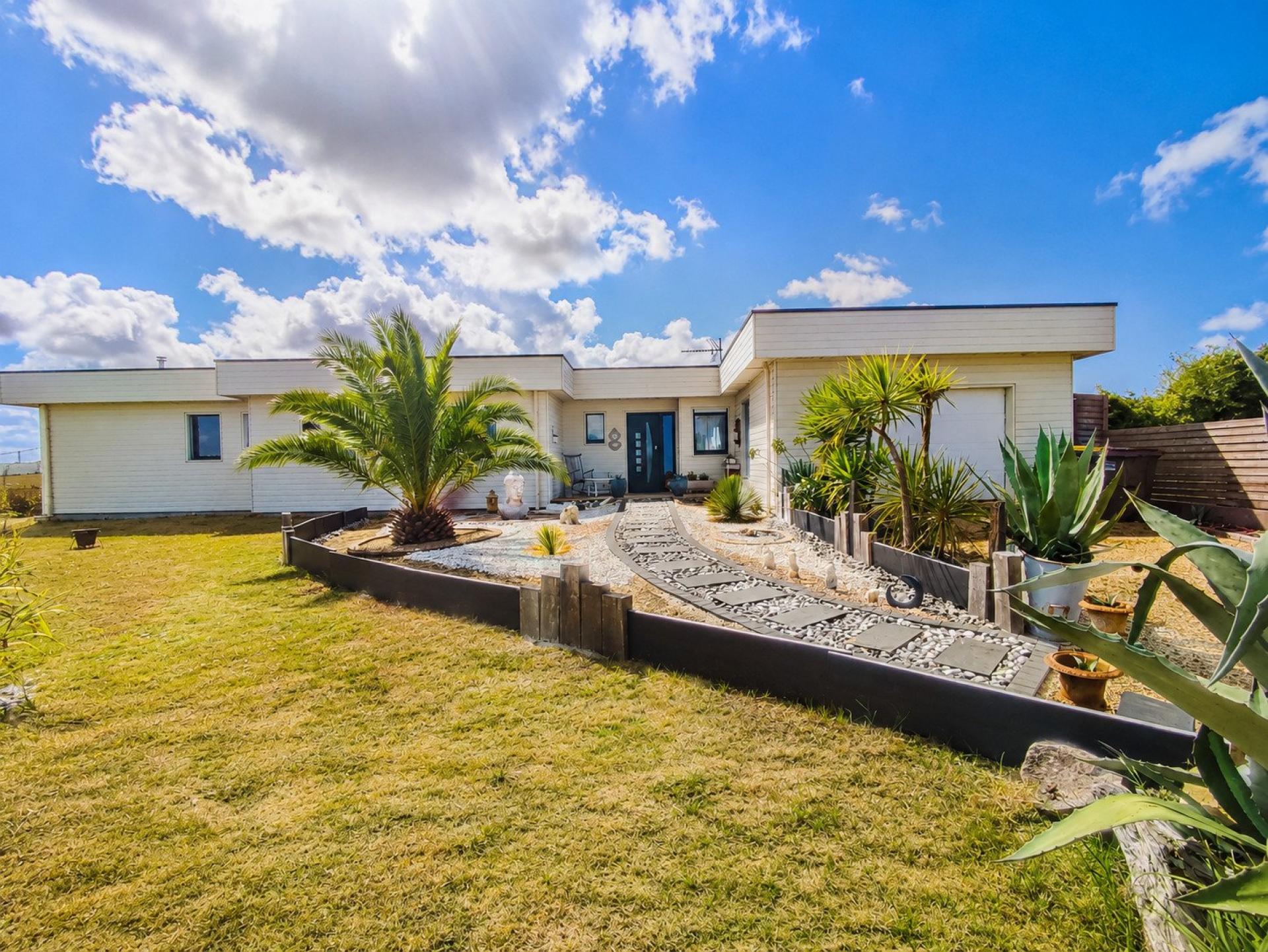 Maison 6 pièces 168 m² · à Plounevez-Lochrist · 168 m² · 588 000 €
