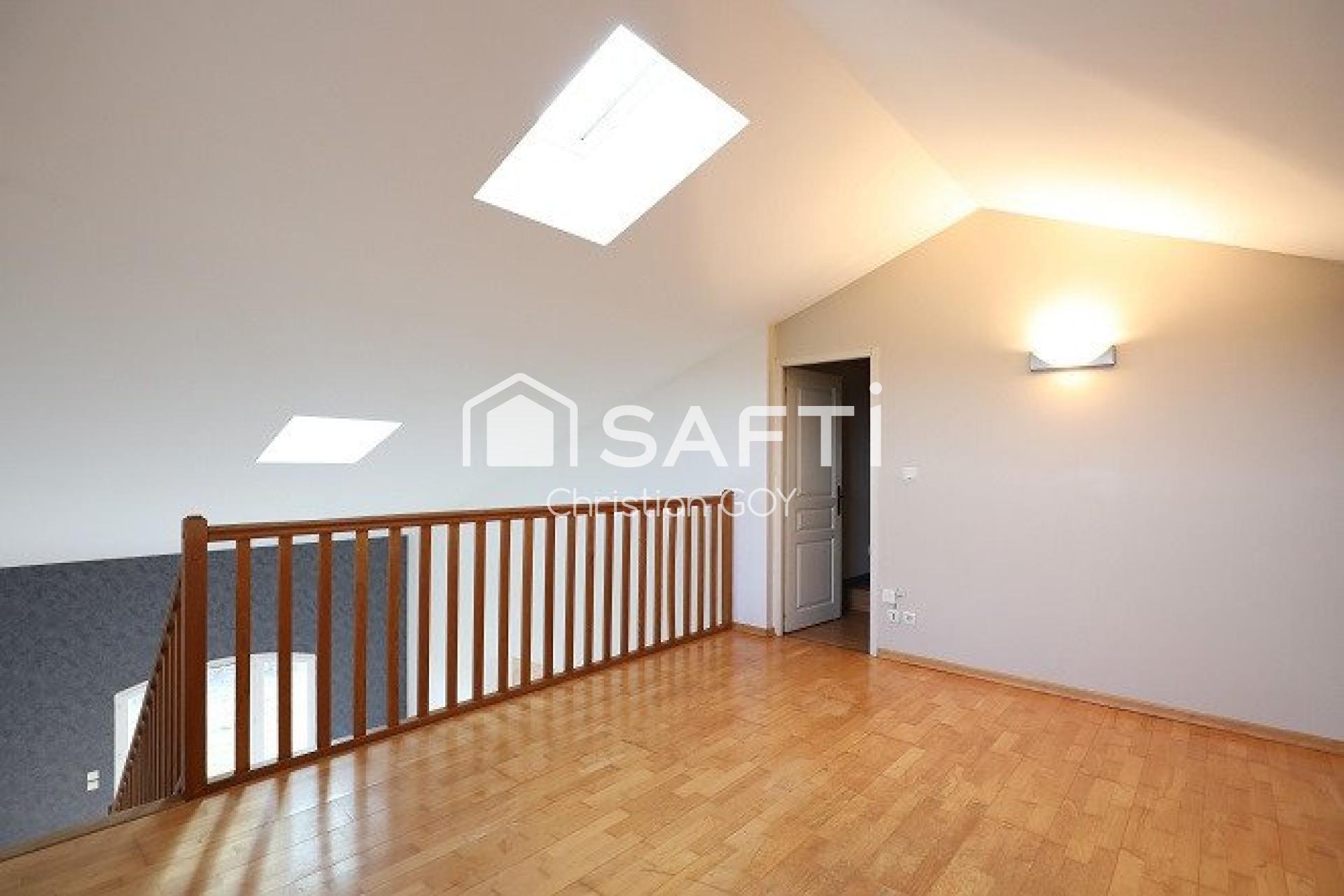 Photo SAFTI — Maison 7 pièces, 160 m² à Bourgoin Jallieu 5