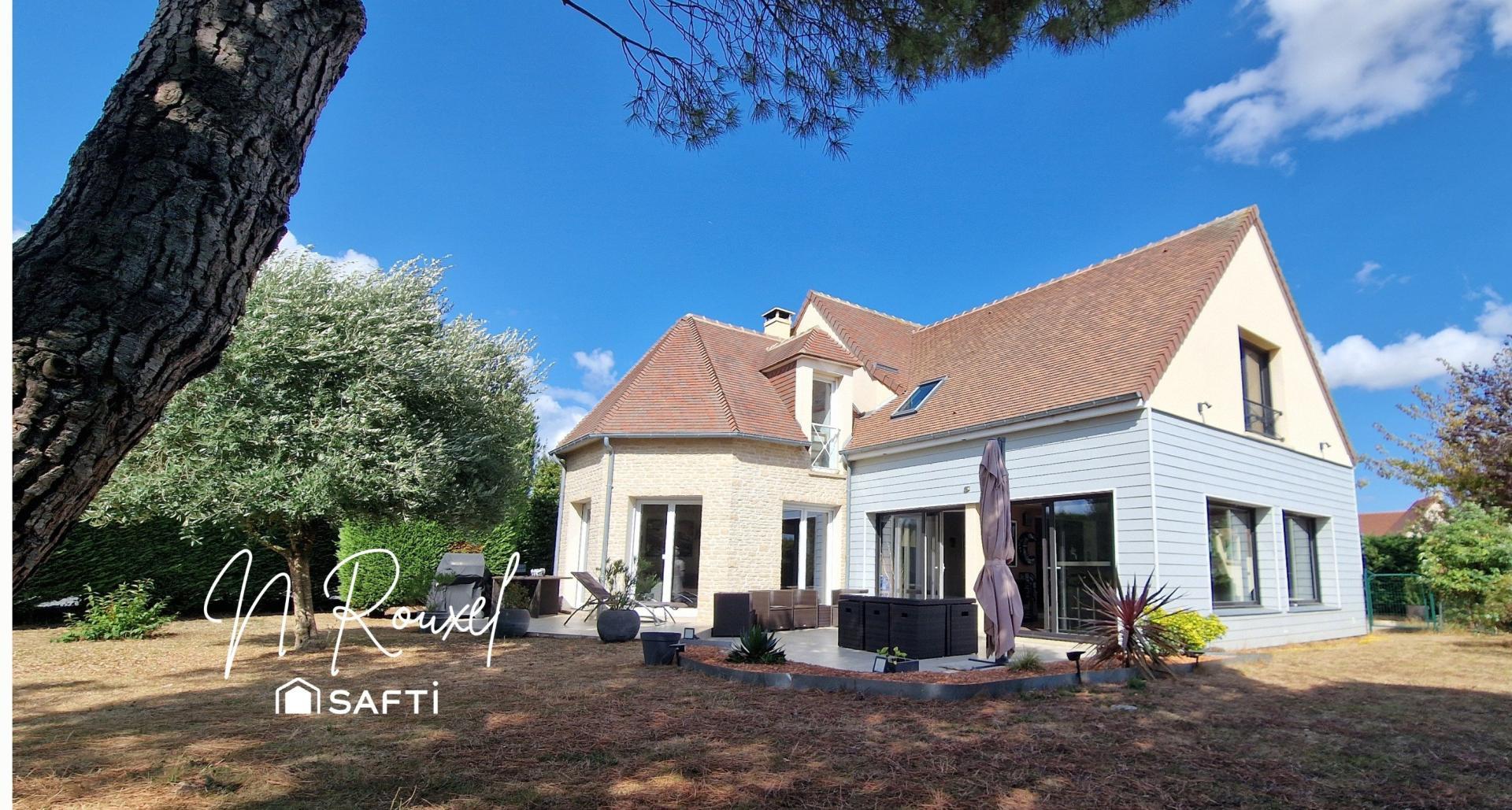 Maison 9 pièces 275 m² · à Periers-sur-le-Dan · 275 m² · 799 000 €