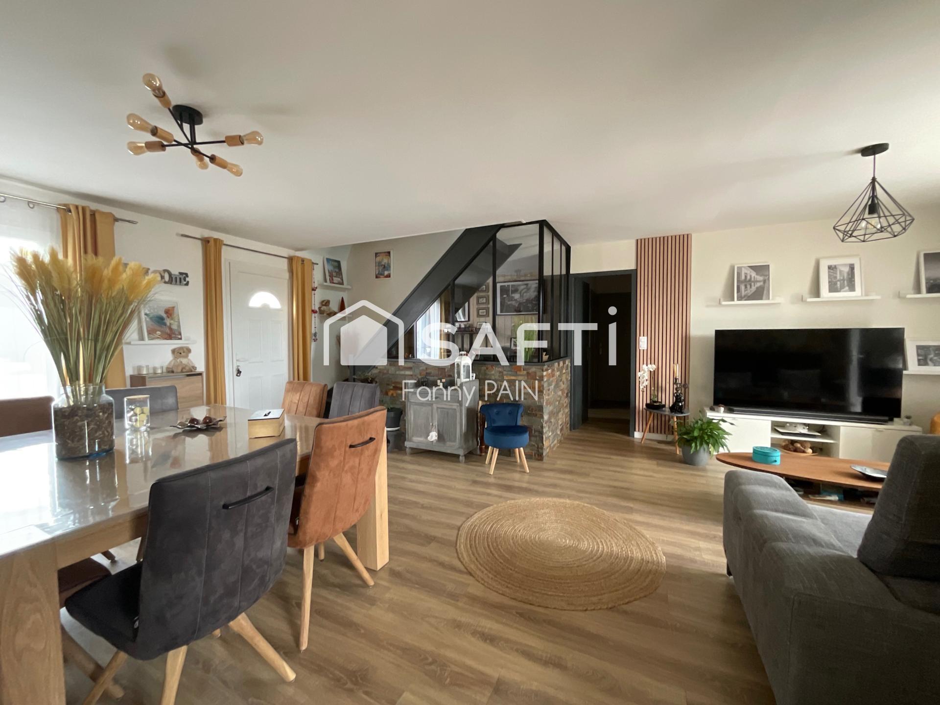 Photo SAFTI — Maison 6 pièces, 145 m² à Neuille Le Lierre 4