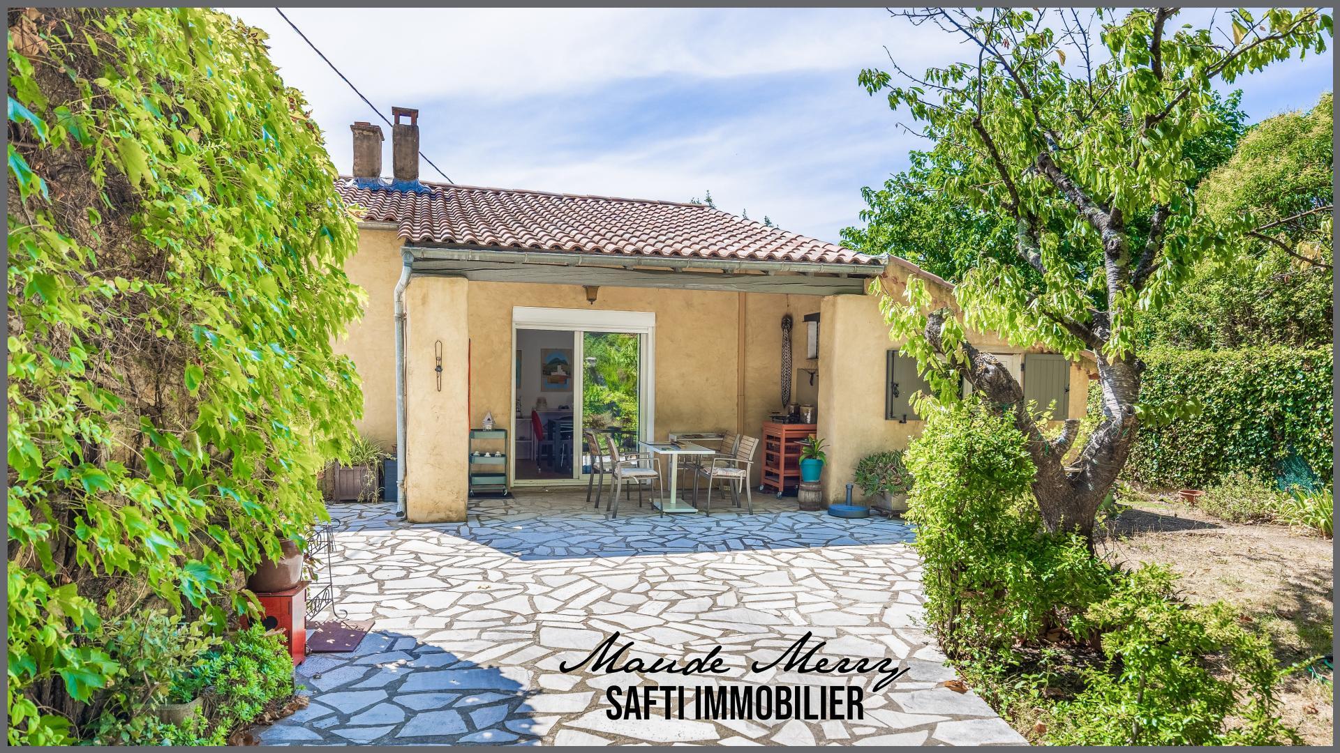 Photo SAFTI — Maison 3 pièces, 80 m² à La Roquebrussanne 2