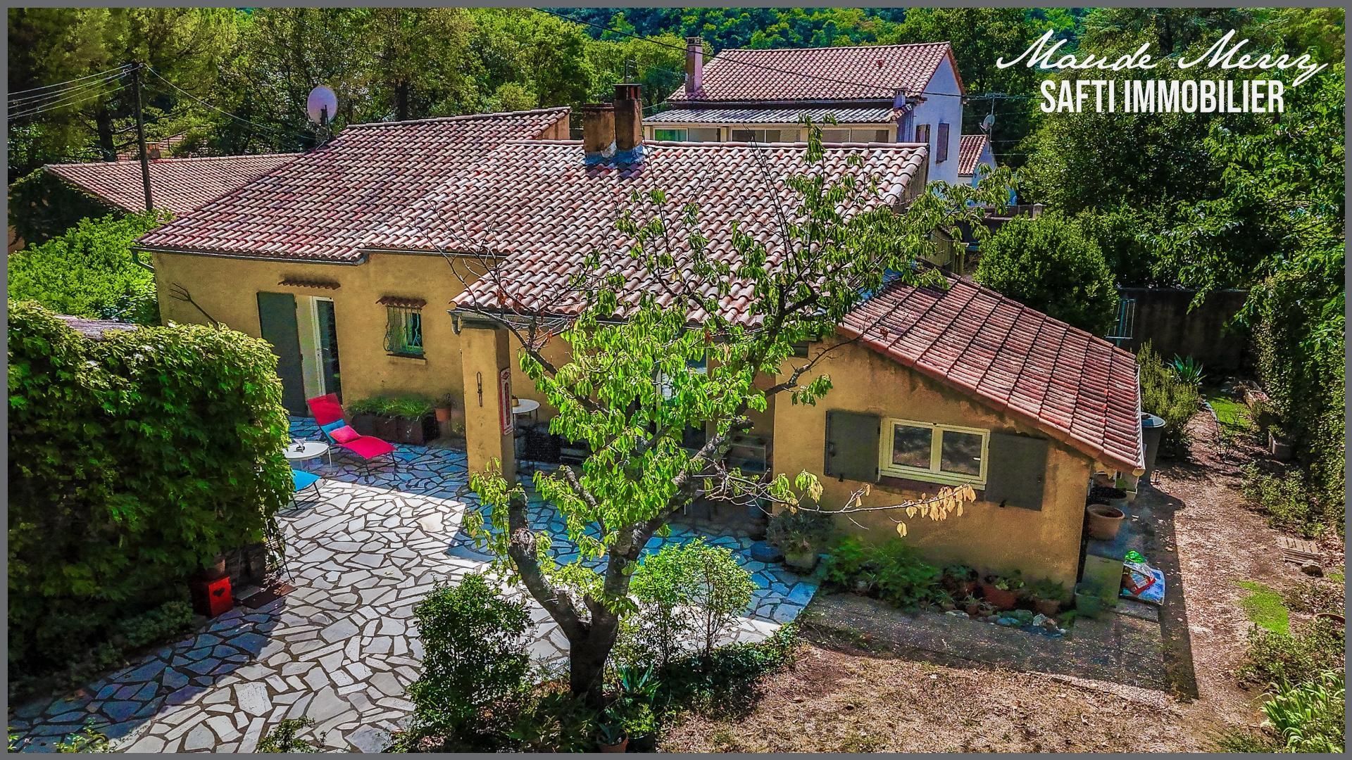Photo SAFTI — Maison 3 pièces, 80 m² à La Roquebrussanne 3