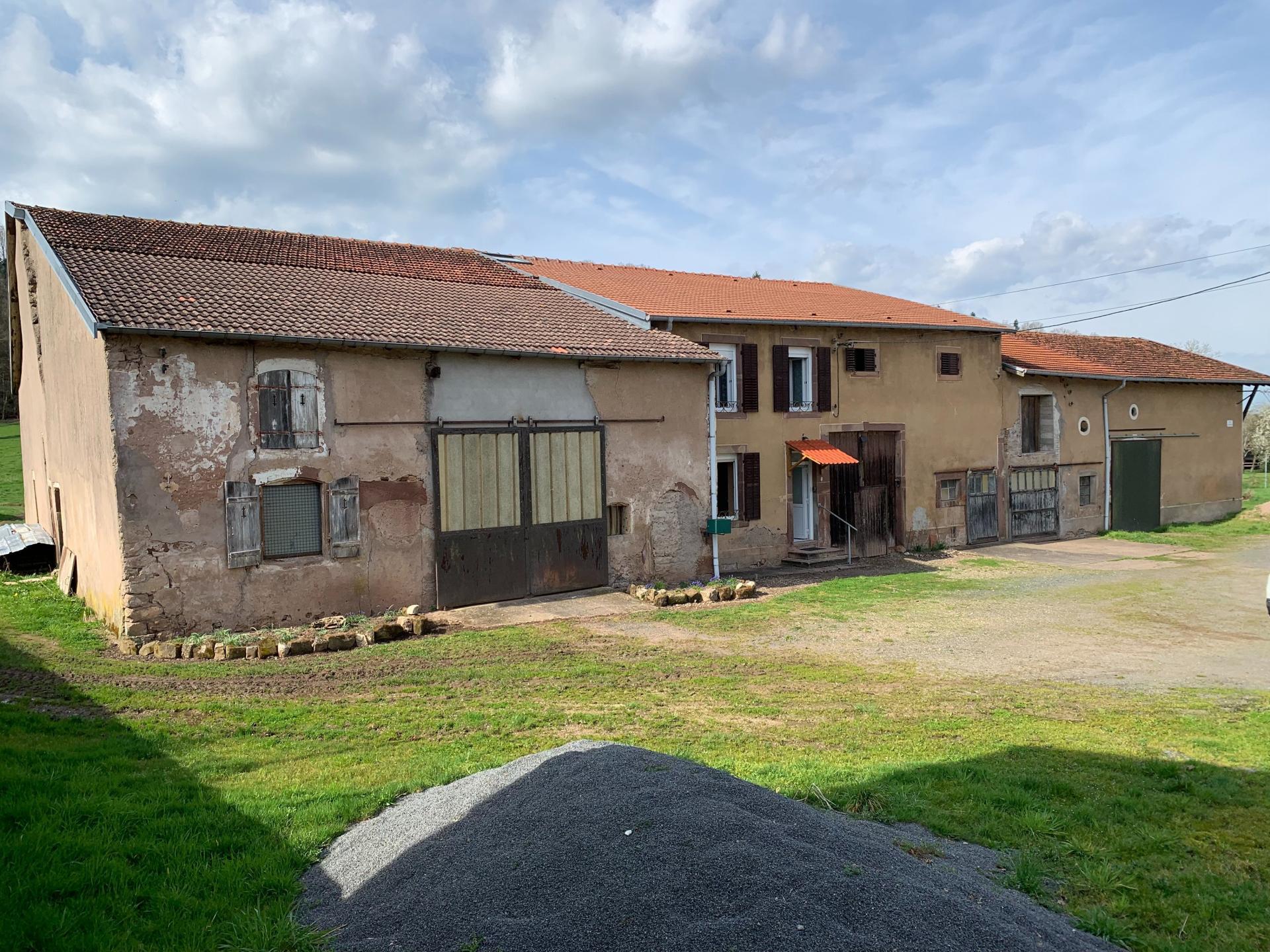Maison 4 pièces 105 m² · à Veney · 105 m² · 88 000 €