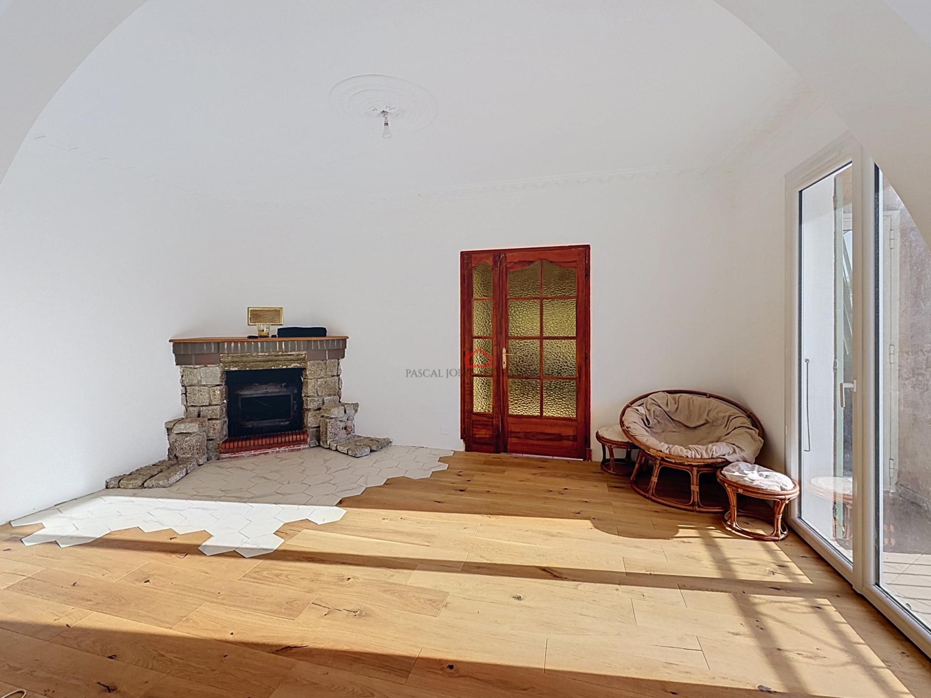 Photo SAFTI — Maison 10 pièces, 205 m² à Peri 5