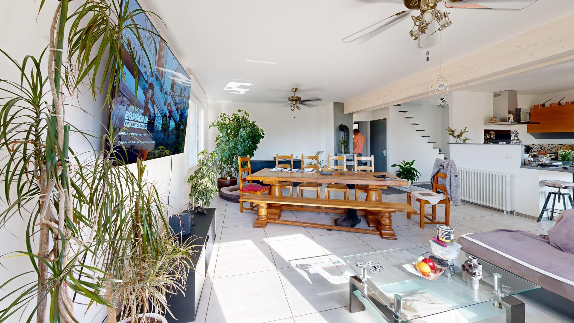 Photo SAFTI — Maison 5 pièces, 120 m² à Magny Danigon 2