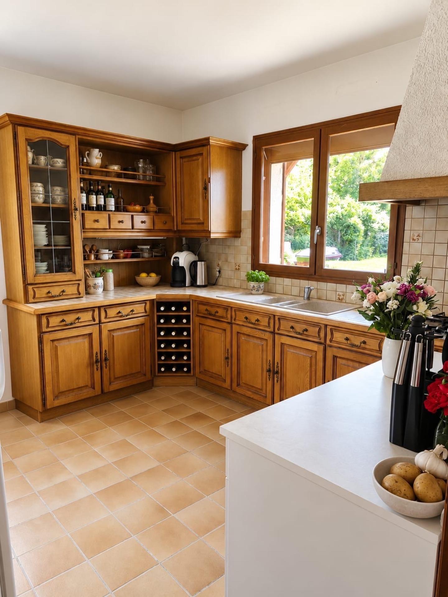 Photo SAFTI — Maison 5 pièces, 123 m² à Villeneuve La Guyard 3