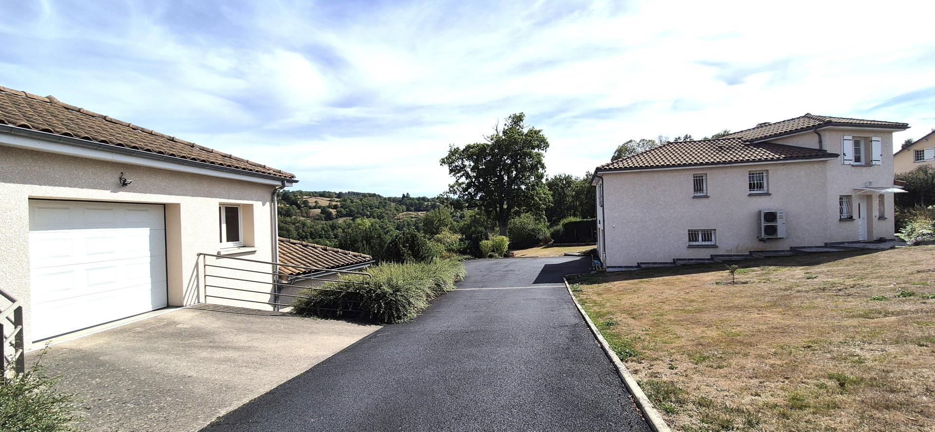 Photo SAFTI — Maison 6 pièces, 190 m² à Pontaumur 5