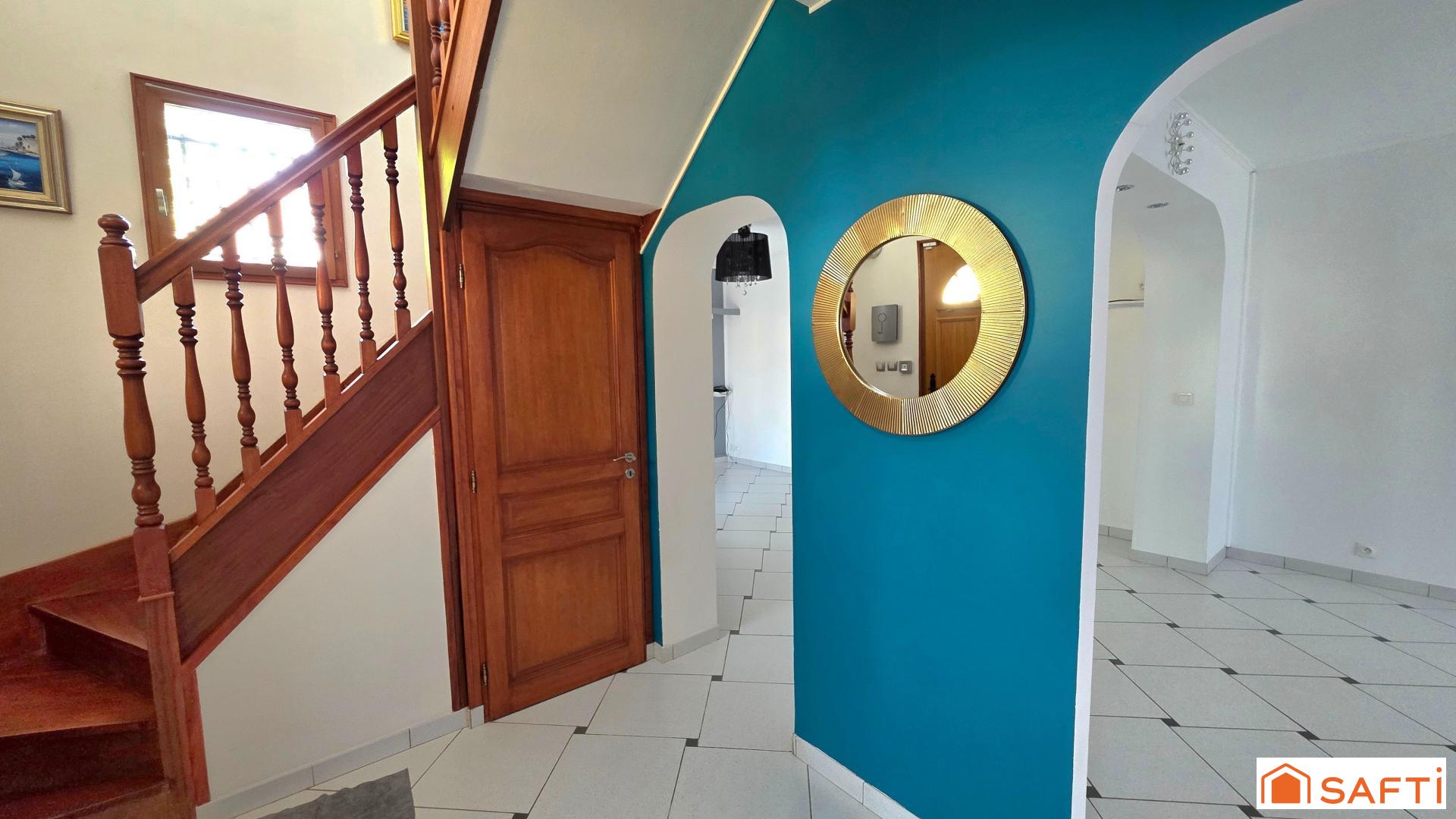 Photo SAFTI — Maison 4 pièces, 113 m² à Saint Quentin 5