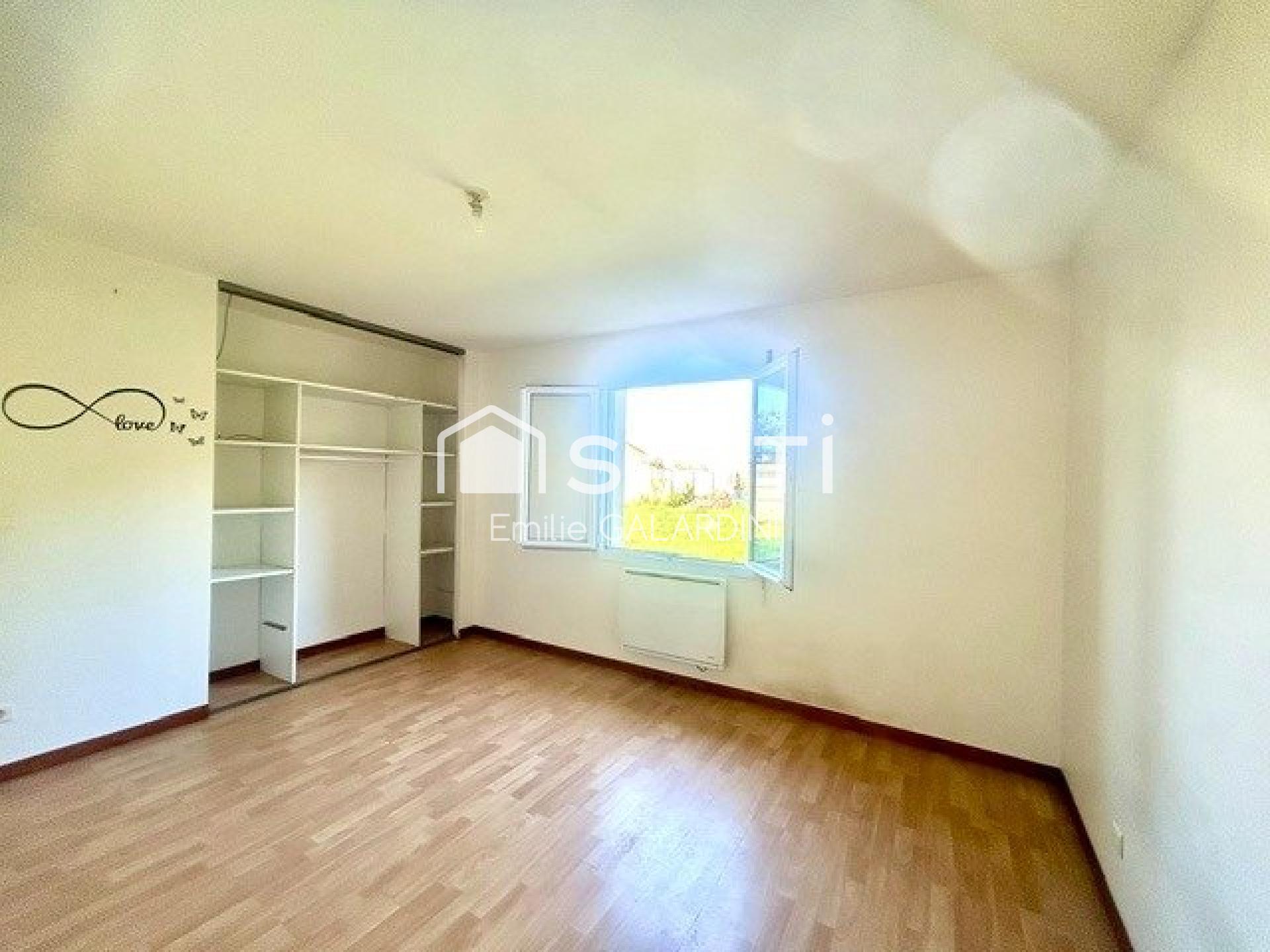Photo SAFTI — Maison 4 pièces, 125 m² à Izon 5