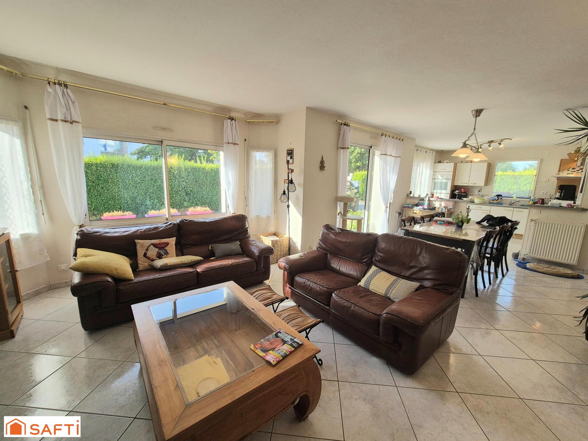 Photo SAFTI — Maison 5 pièces, 114 m² à Landivisiau 3